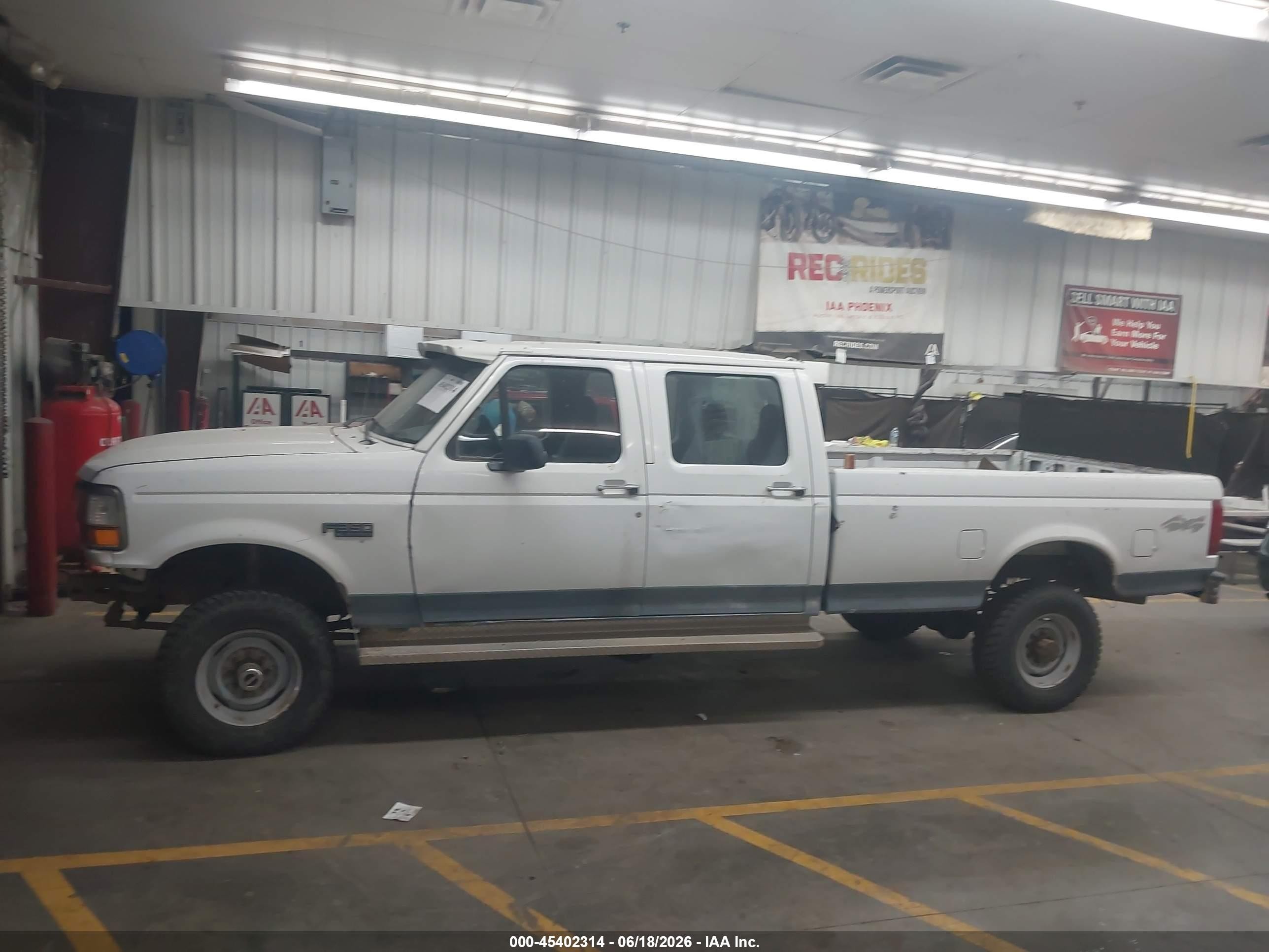1997 Ford F-350 Xl White vin: 1FTJW36F8VEB17822