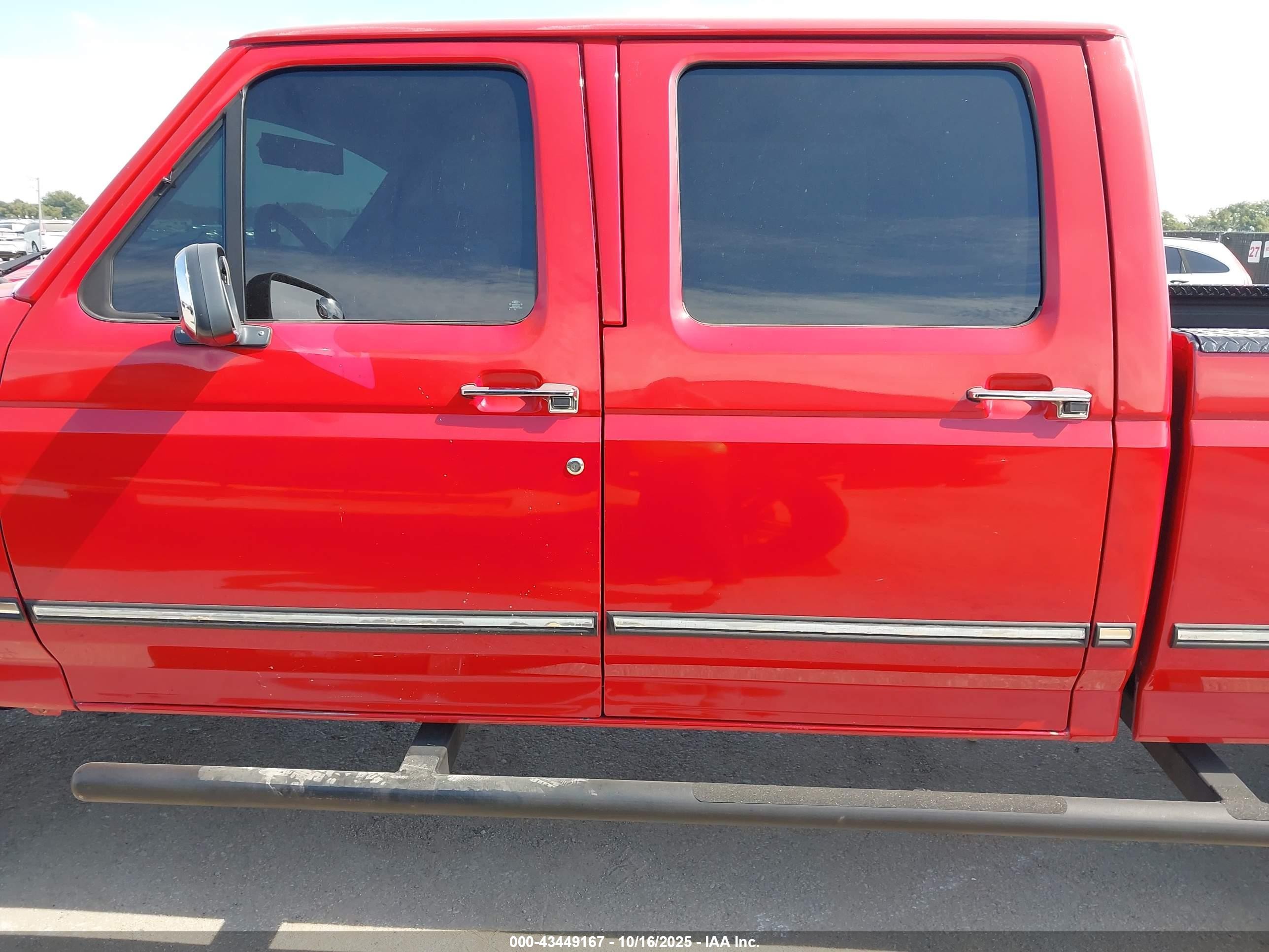 1995 Ford F350   Red vin: 1FTJW36F9SEA47209