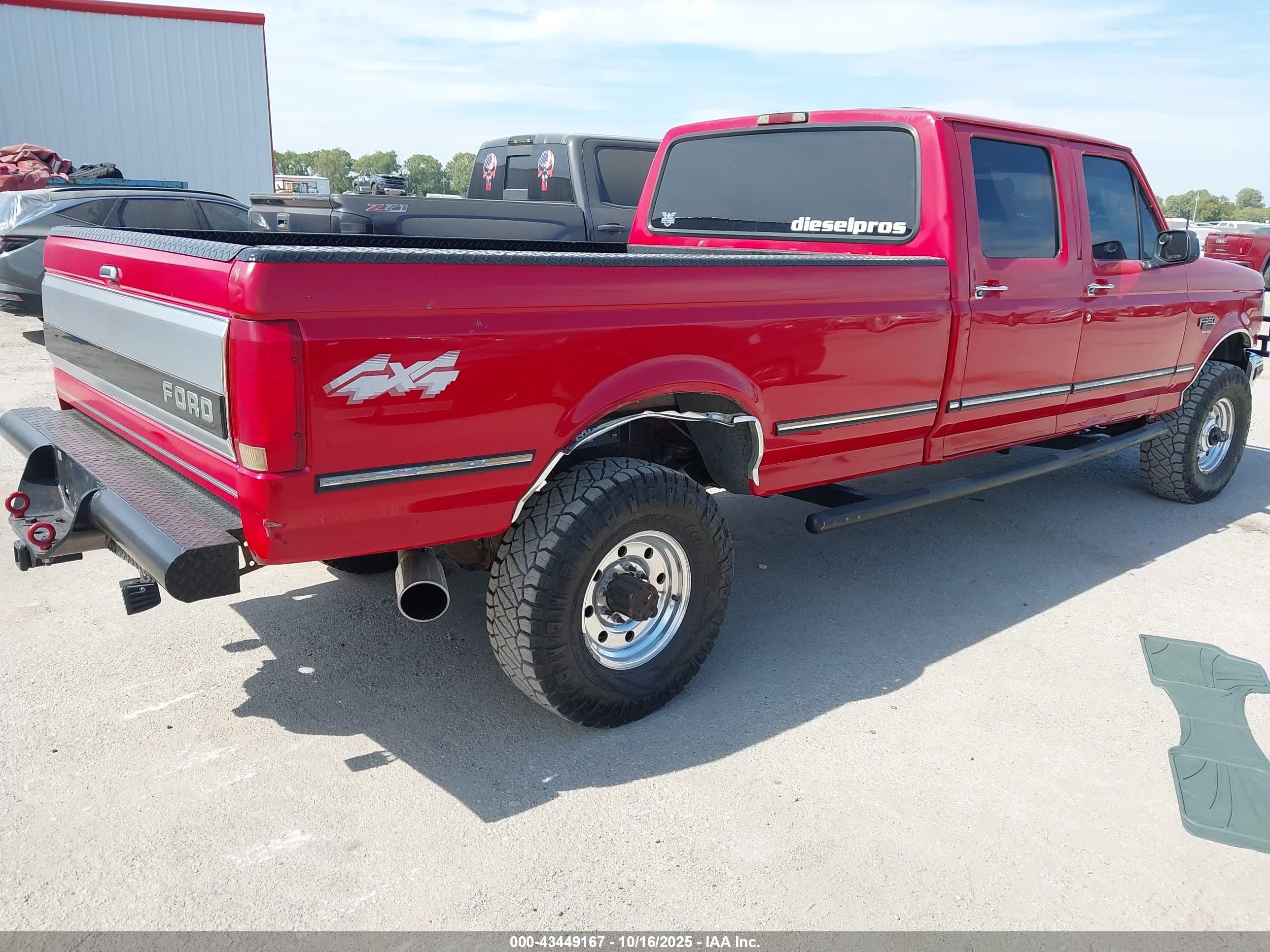 1995 Ford F350   Red vin: 1FTJW36F9SEA47209