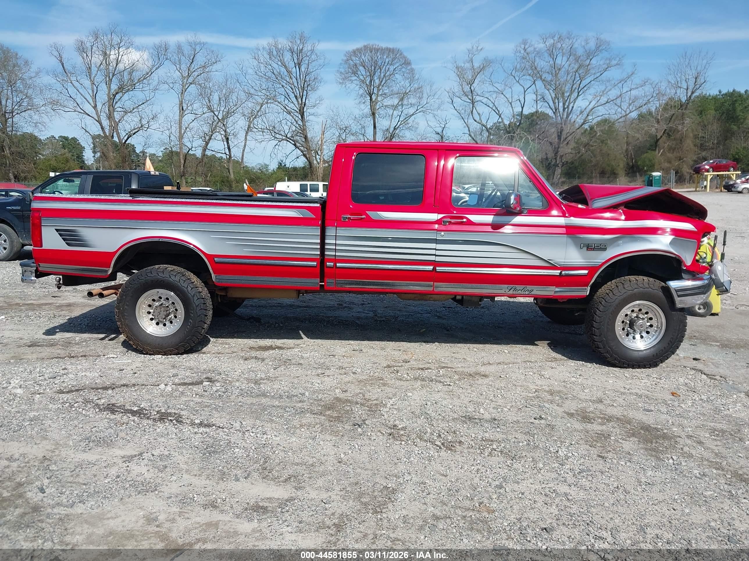 1997 Ford F-350 Xl Red vin: 1FTJW36G2VEB98521