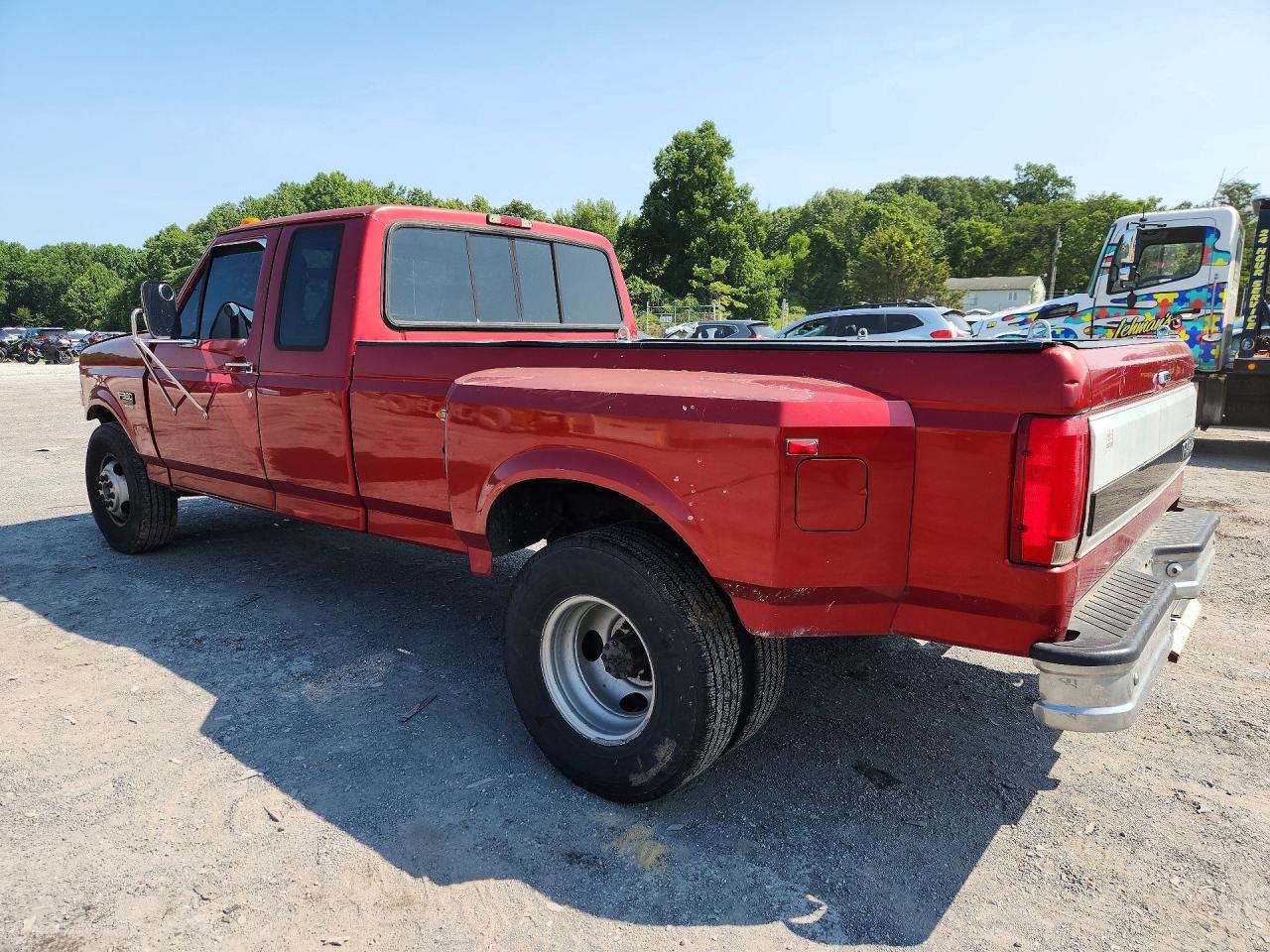 1996 Ford F350 Red vin: 1FTJX35F1TEA59838