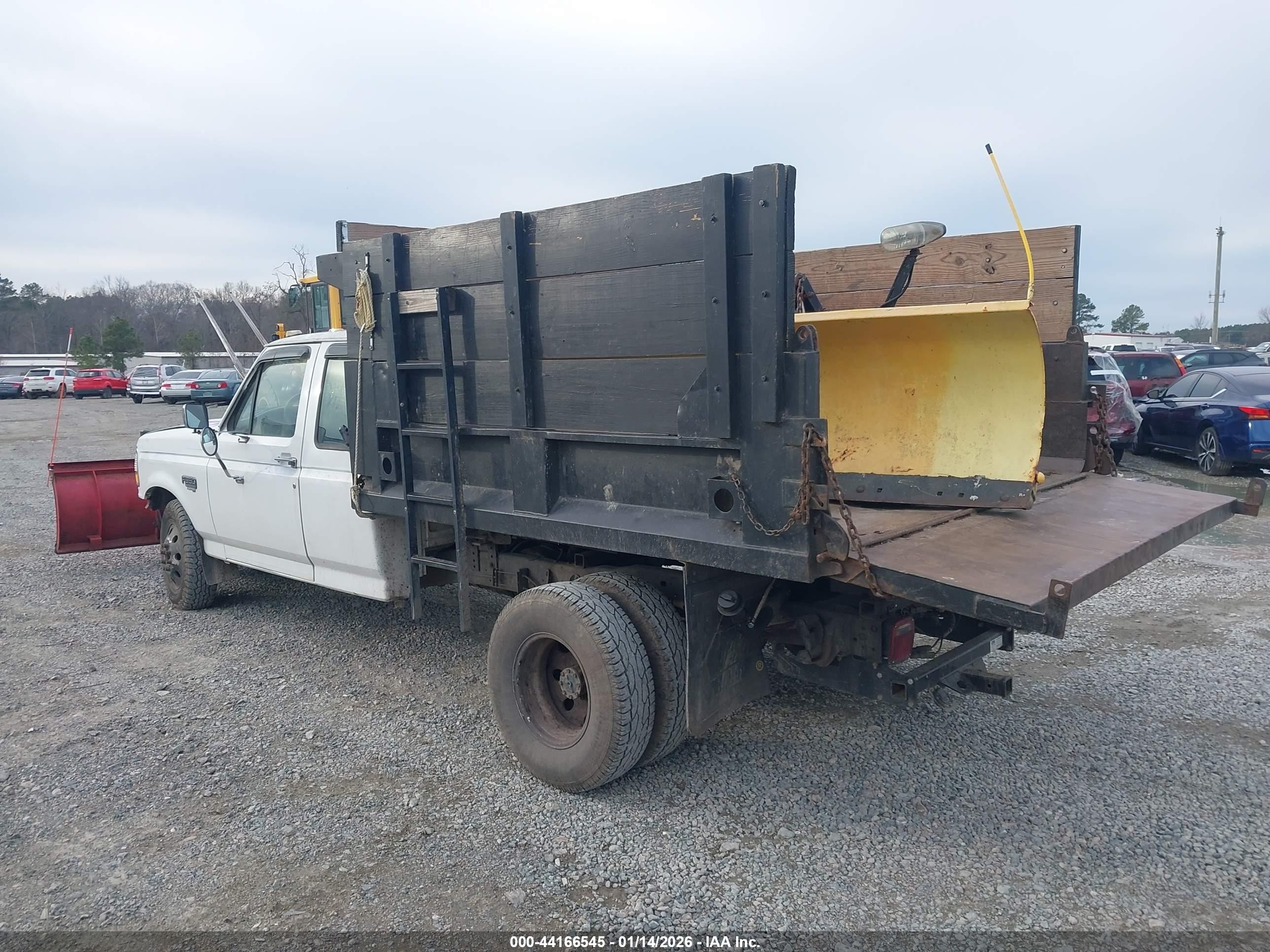 1995 Ford F350   White vin: 1FTJX35F2SKC06412