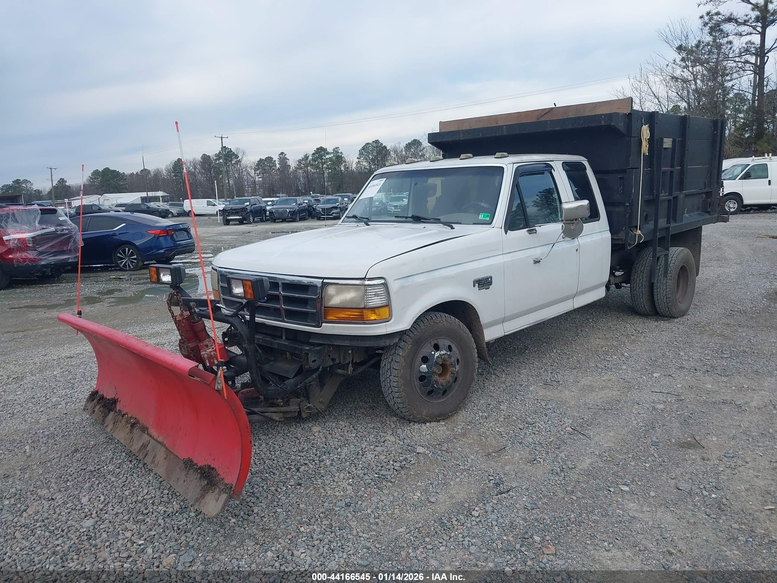 1995 Ford F350   White vin: 1FTJX35F2SKC06412