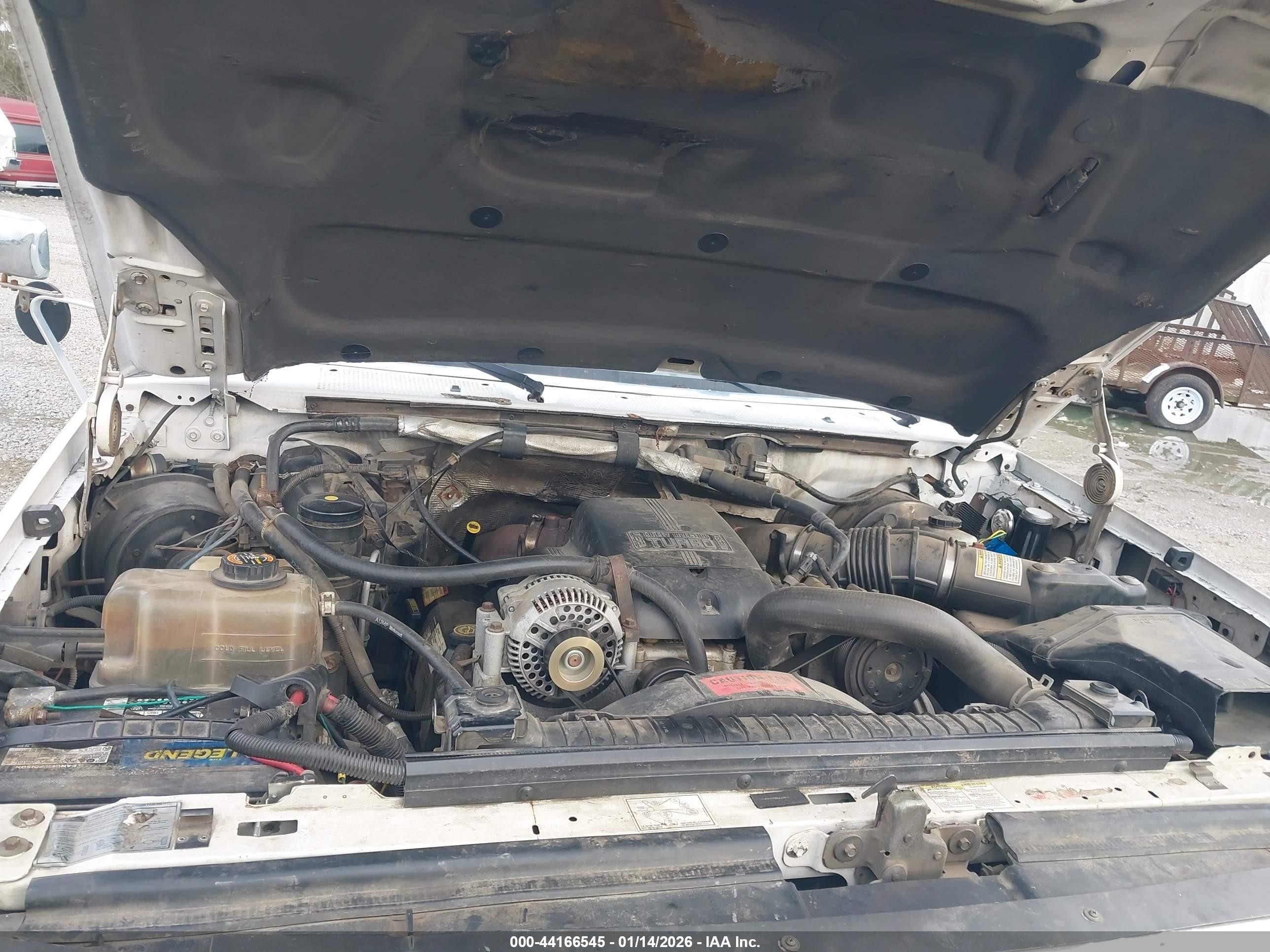 1995 Ford F350   White vin: 1FTJX35F2SKC06412