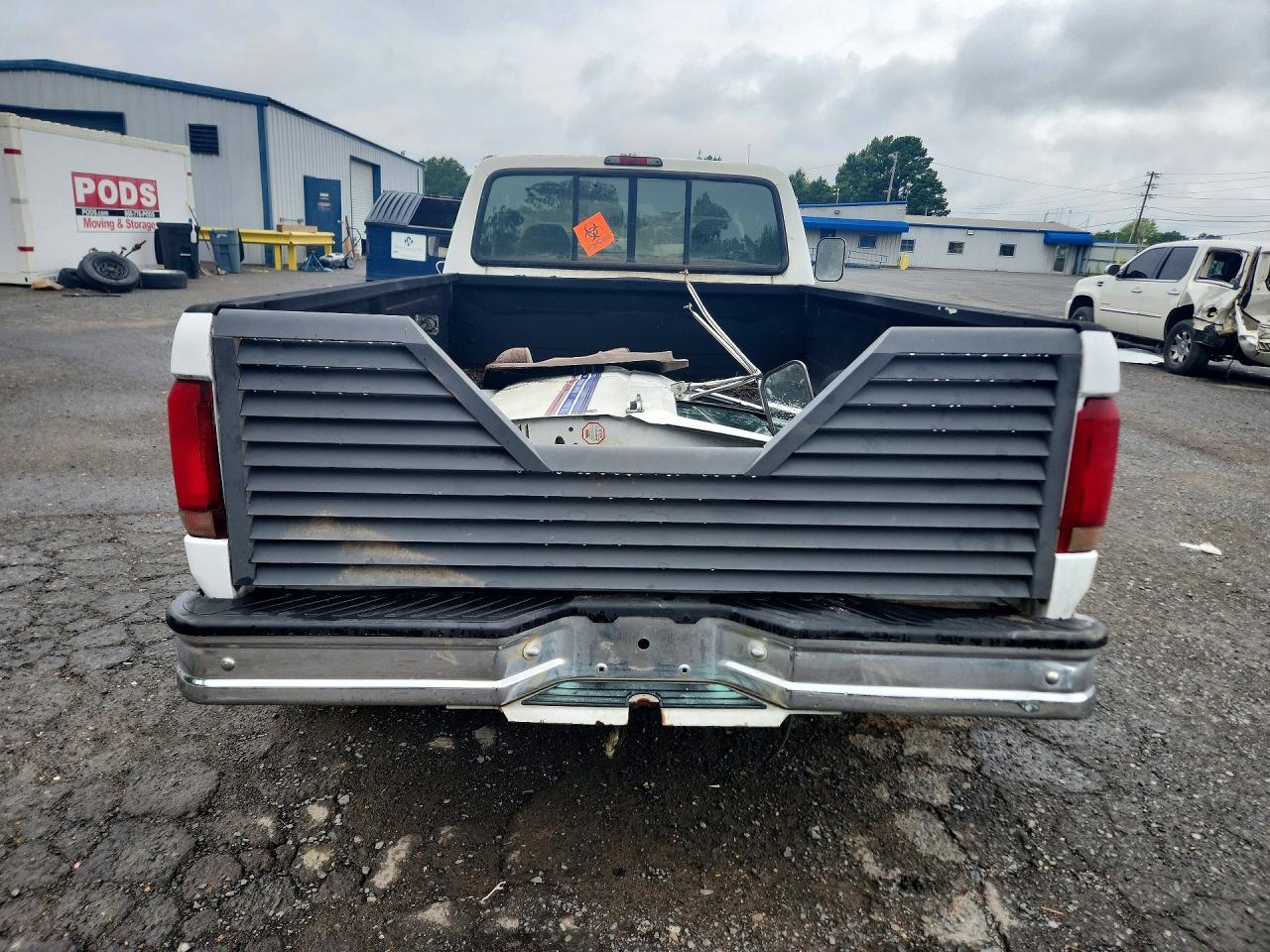1997 Ford F350 White vin: 1FTJX35F2VEC61736