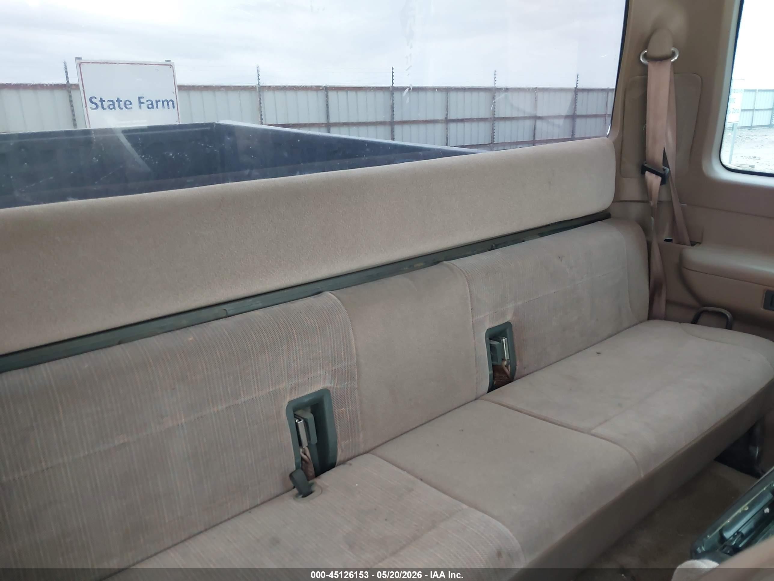 1996 Ford F350   White vin: 1FTJX35F3TEB19196