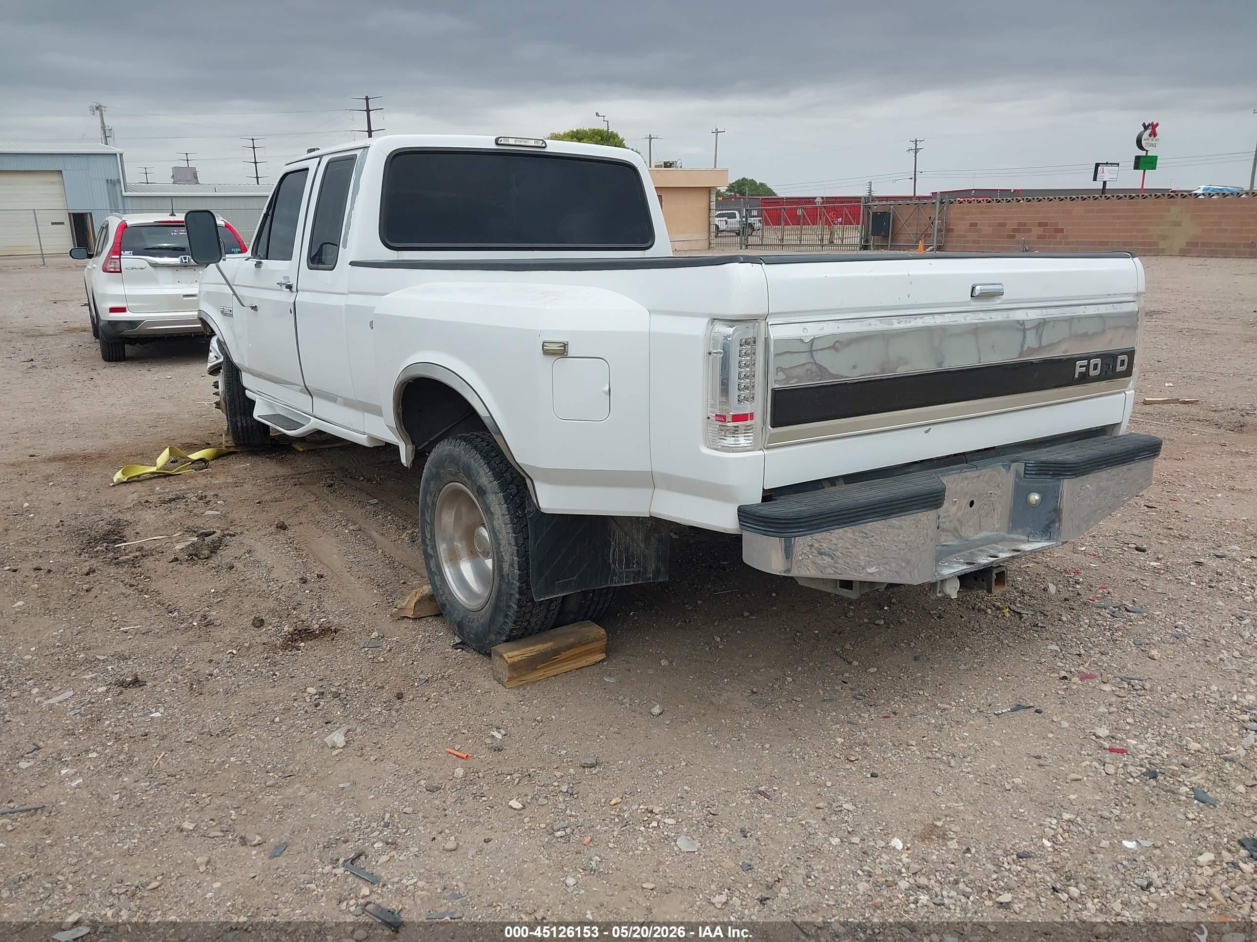 1996 Ford F350   White vin: 1FTJX35F3TEB19196
