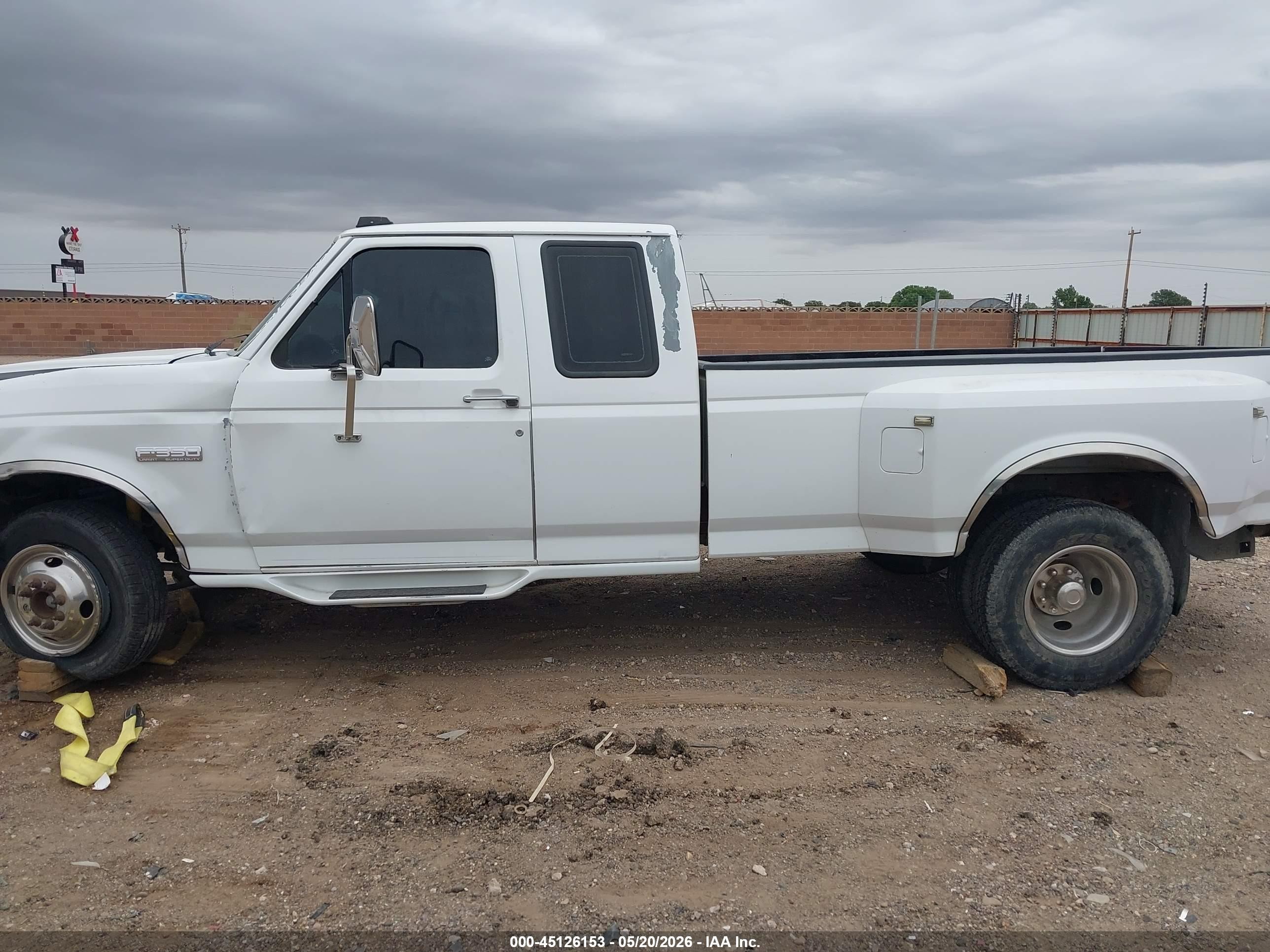 1996 Ford F350   White vin: 1FTJX35F3TEB19196