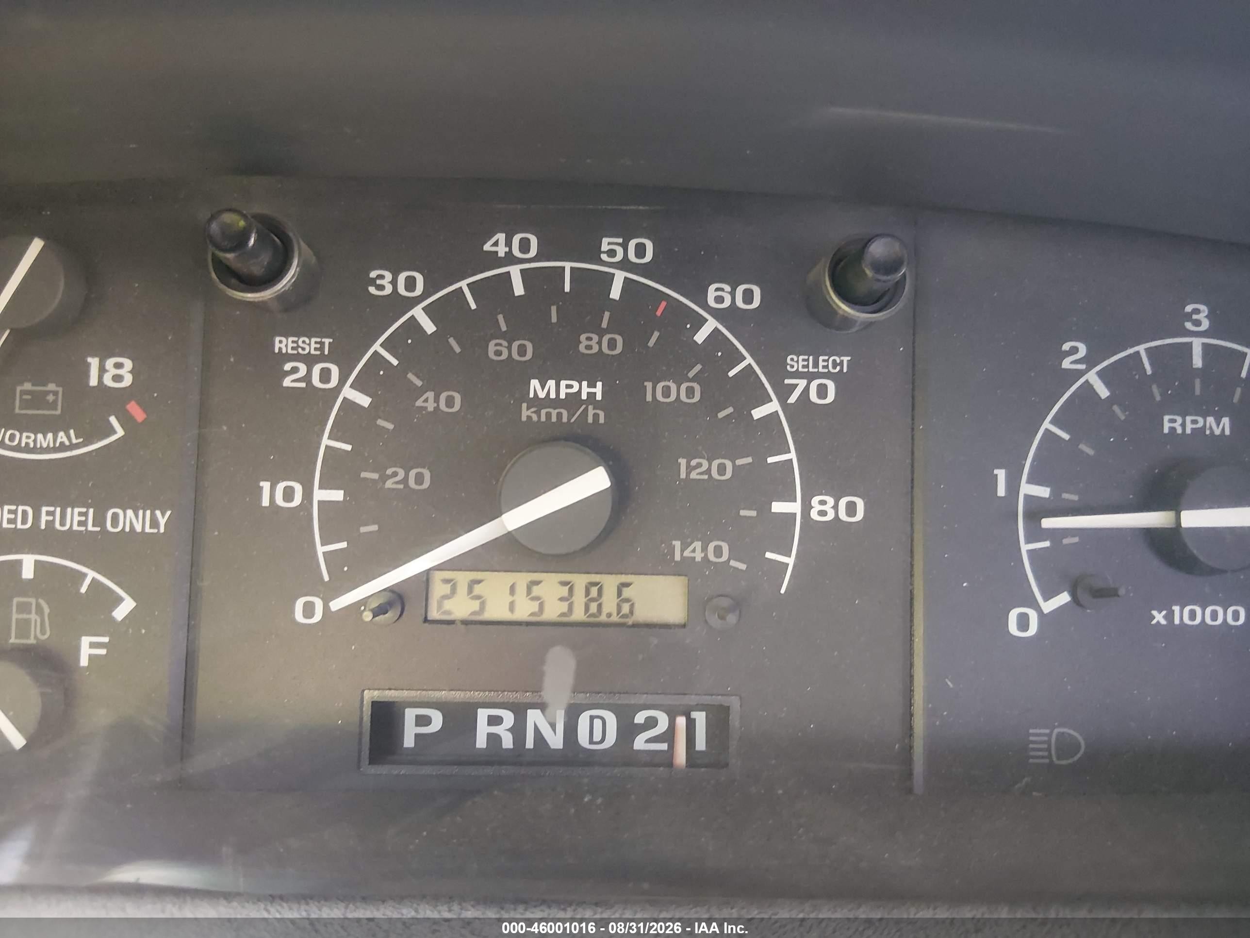 1992 Ford F350   Белый vin: 1FTJX35G2NKA83756