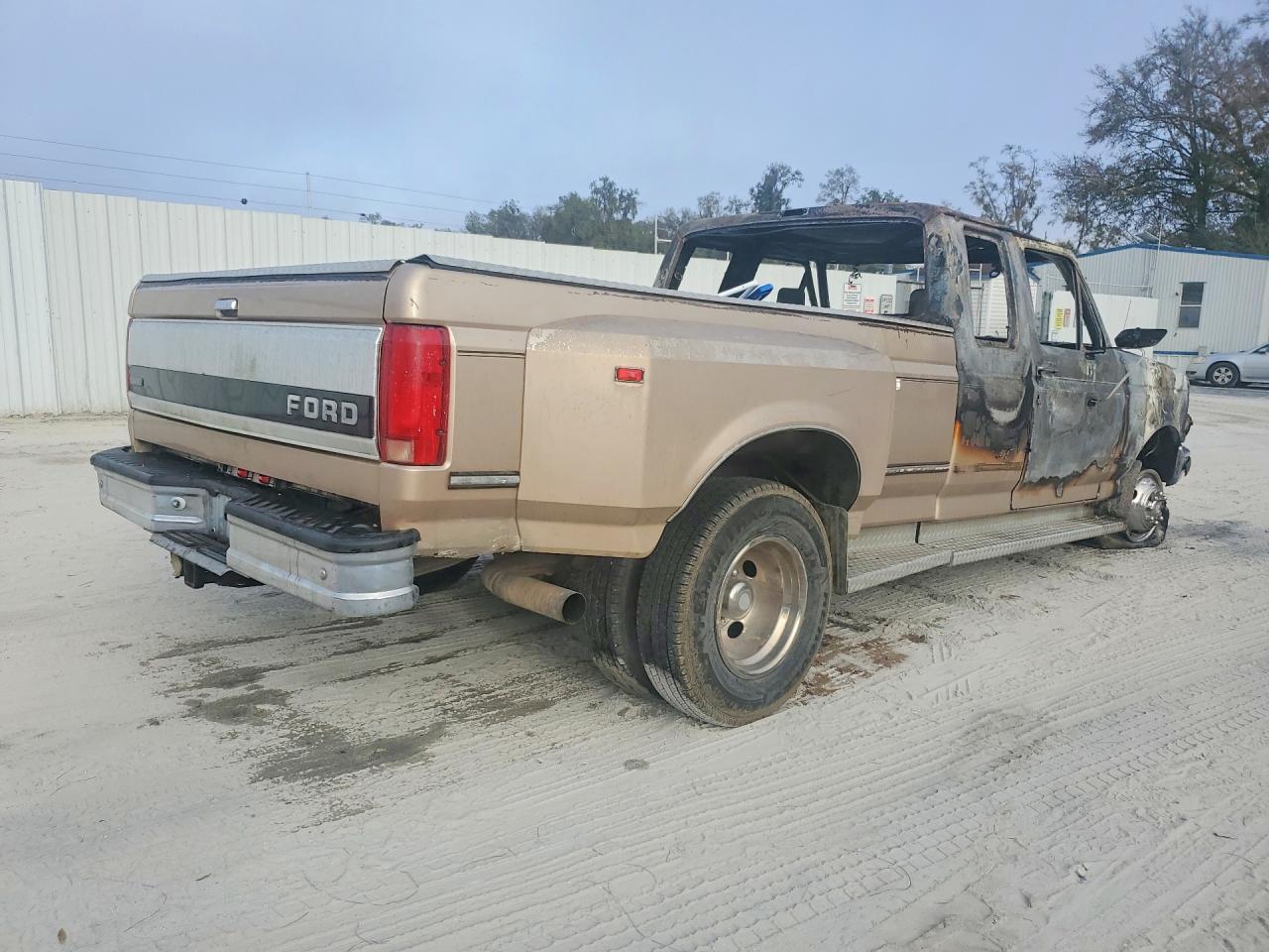 1993 Ford F350 Gold vin: 1FTJX35M1PKA85345
