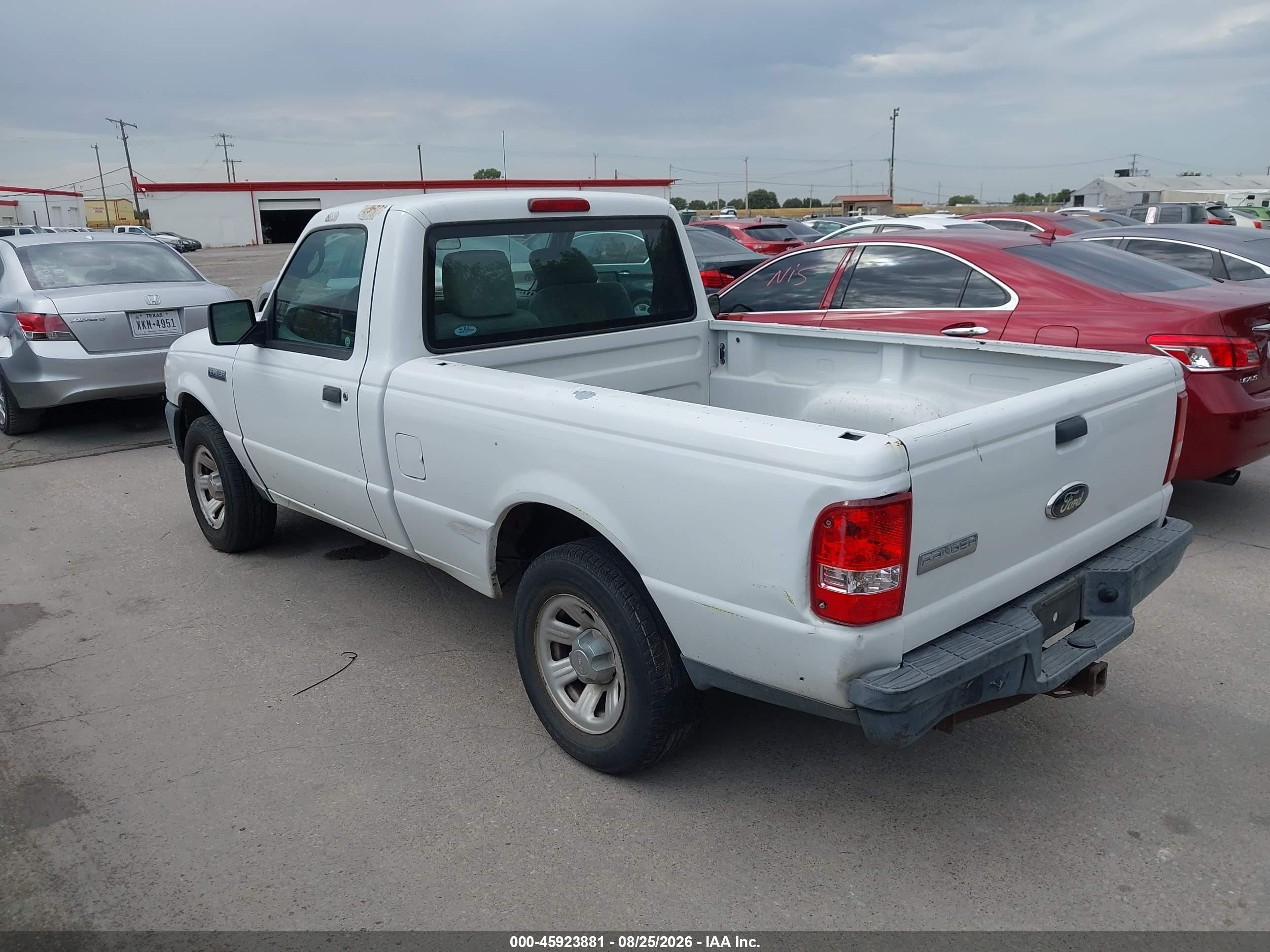 2010 Ford Ranger Xl White vin: 1FTKR1AD0APA10073
