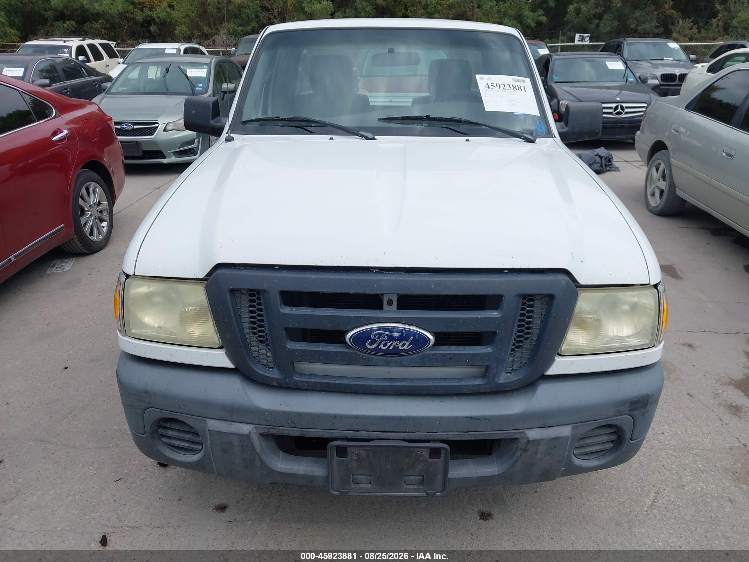 2010 Ford Ranger Xl White vin: 1FTKR1AD0APA10073