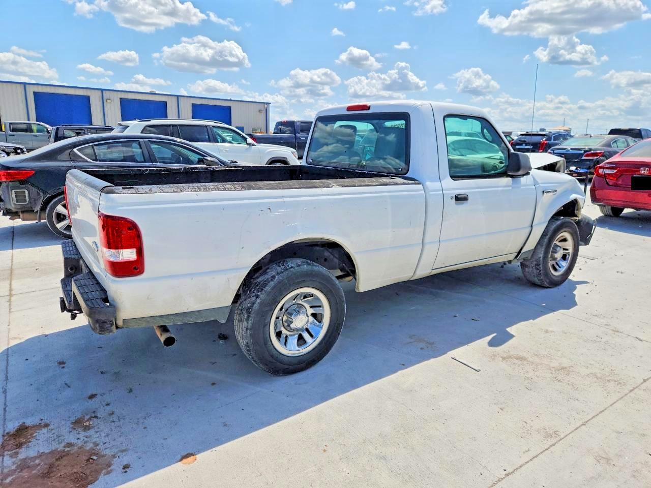 2011 Ford Ranger White vin: 1FTKR1AD0BPA53104