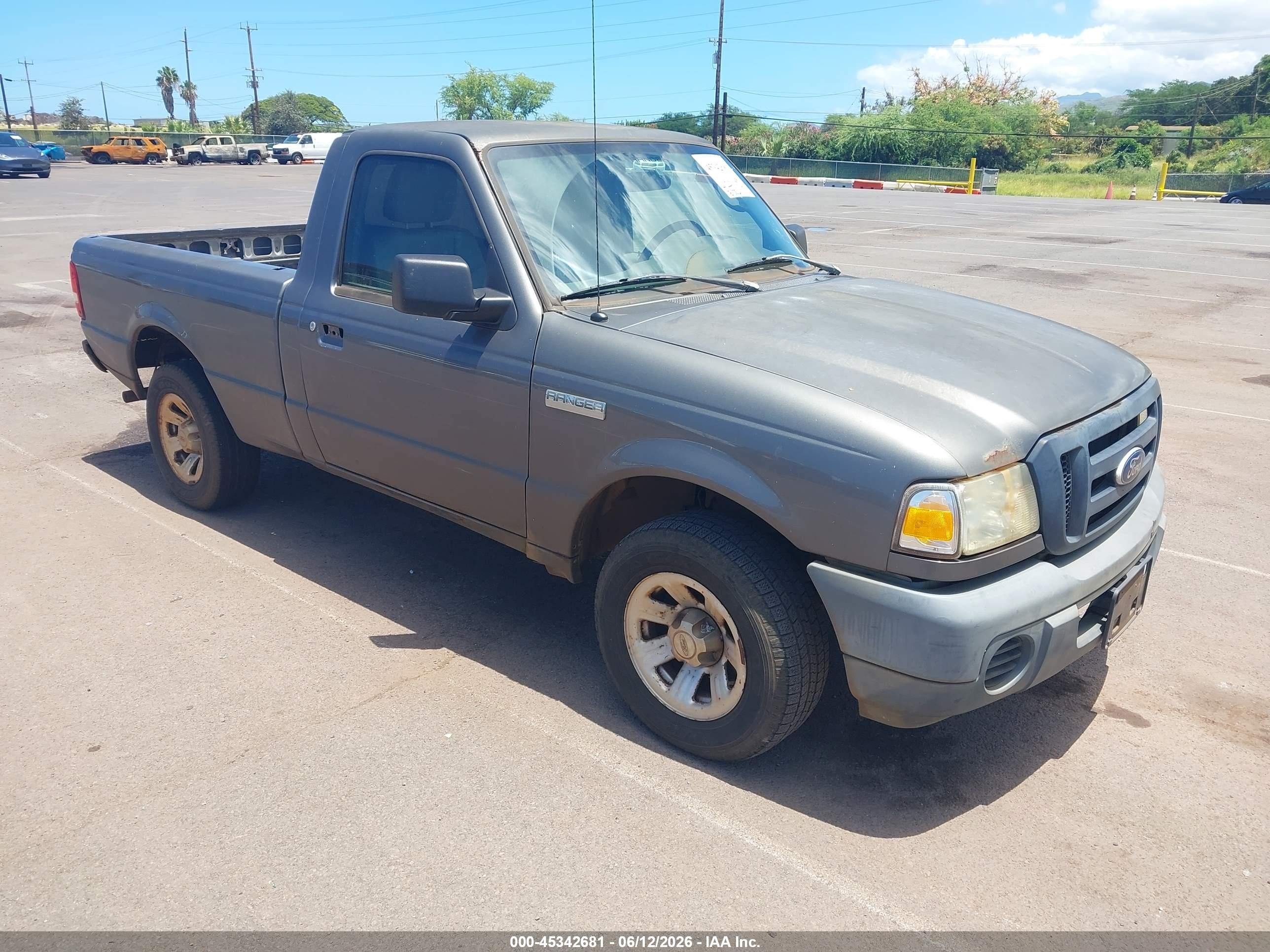 2011 Ford Ranger Xl Gray vin: 1FTKR1AD1BPA31239