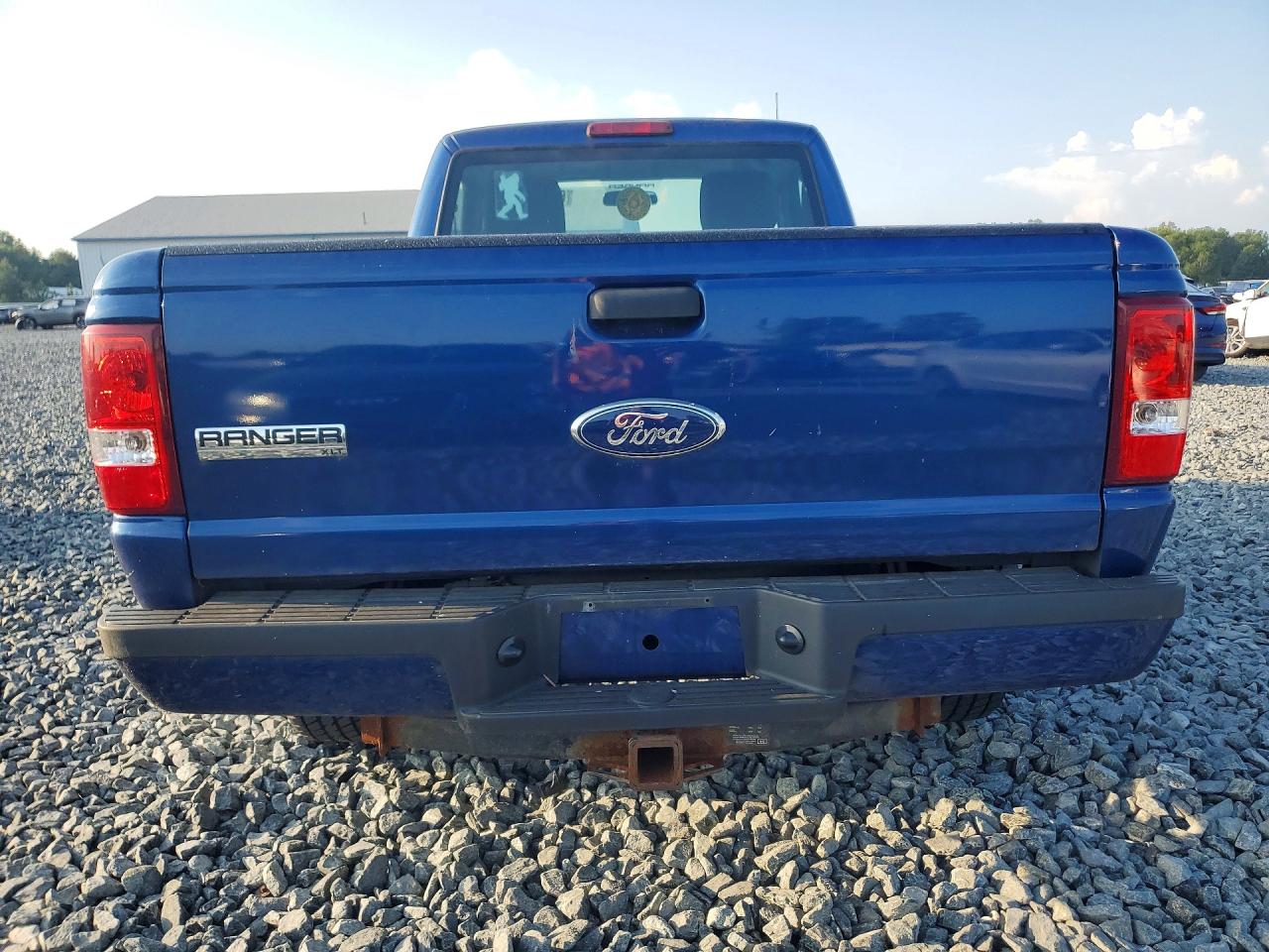 2011 Ford Ranger Blue vin: 1FTKR1AD1BPA85592