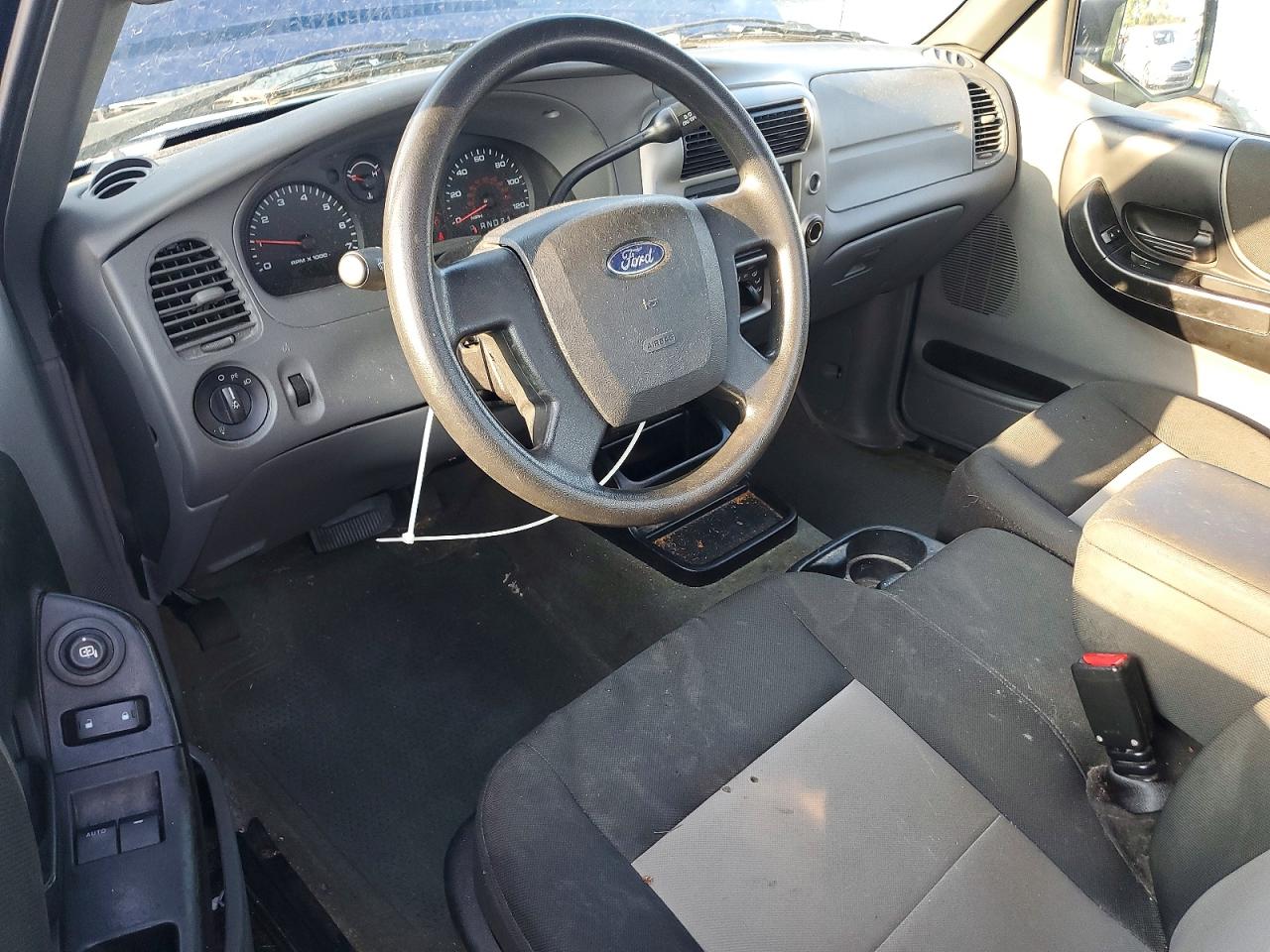 2011 Ford Ranger Blue vin: 1FTKR1AD1BPA85592