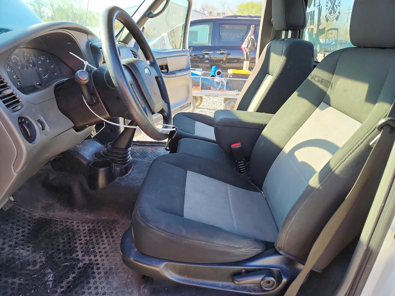 2011 Ford Ranger White vin: 1FTKR1AD1BPB21829