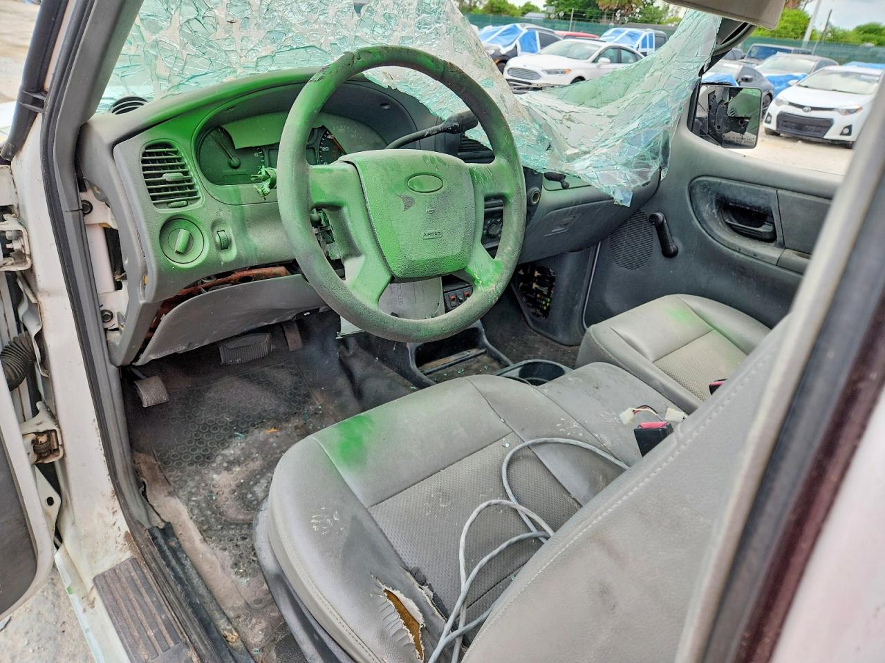 2010 Ford Ranger Белый vin: 1FTKR1AD2APA22287