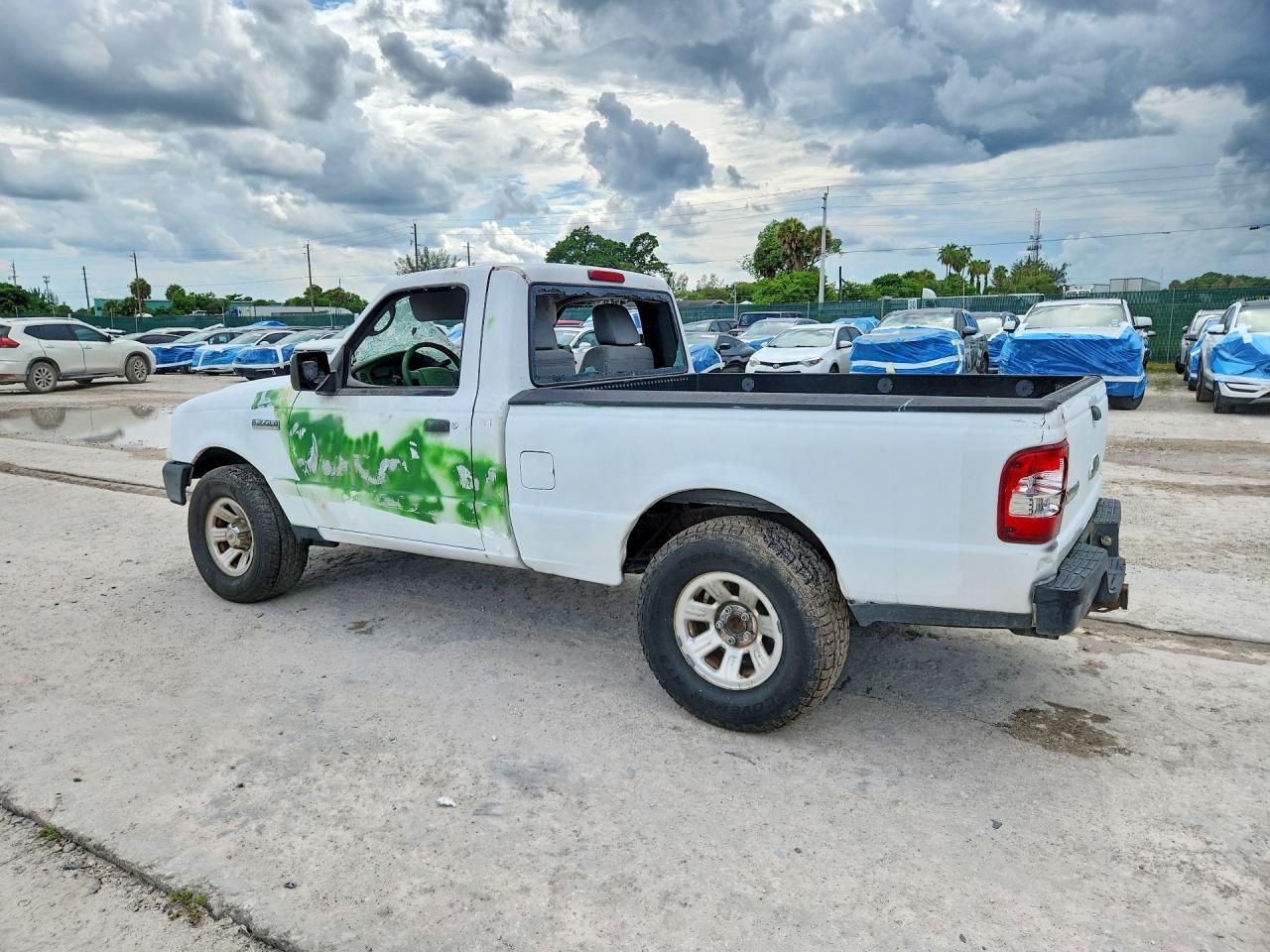 2010 Ford Ranger Белый vin: 1FTKR1AD2APA22287