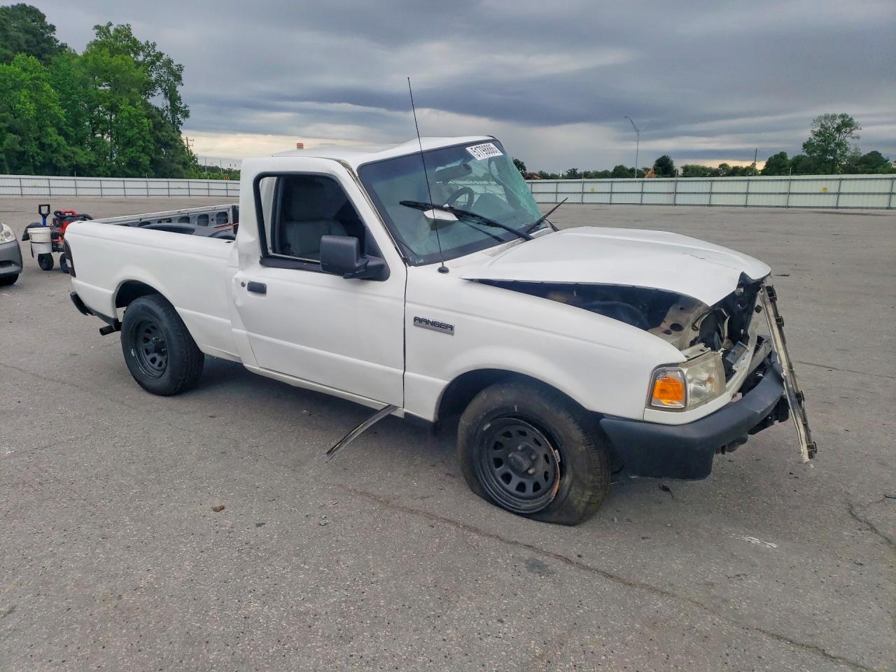 2011 Ford Ranger White vin: 1FTKR1AD2BPA85388