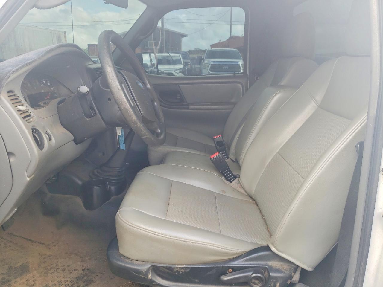 2011 Ford Ranger Xl Белый vin: 1FTKR1AD2BPB21483