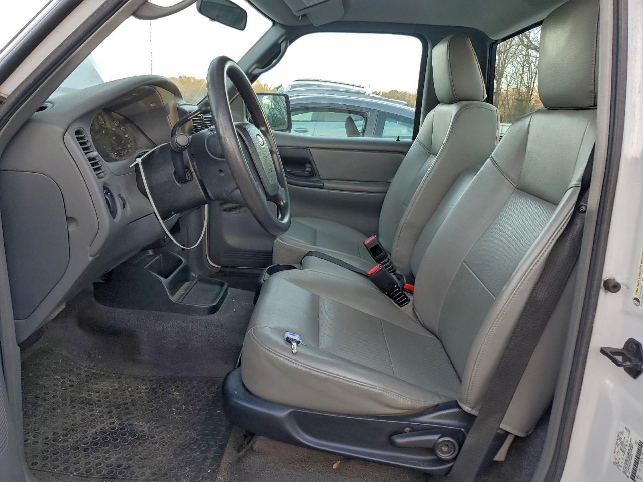 2010 Ford Ranger White vin: 1FTKR1AD3APA68579