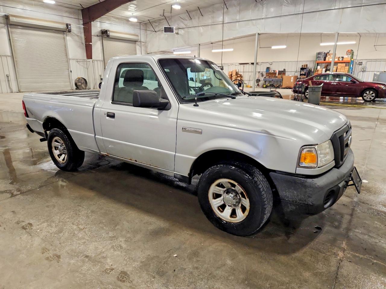 2010 Ford Ranger Silver vin: 1FTKR1AD4APA31010