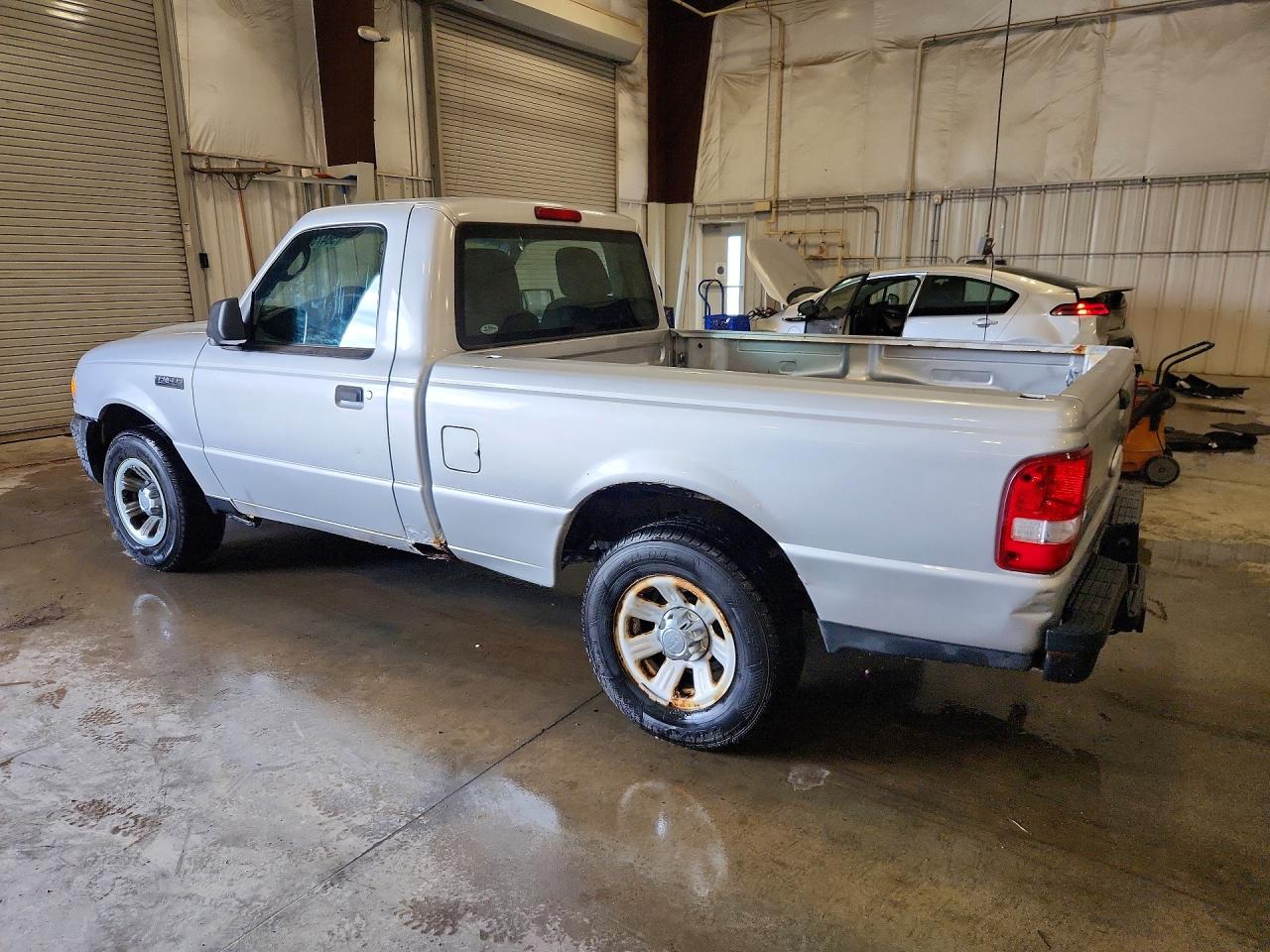 2010 Ford Ranger Silver vin: 1FTKR1AD4APA31010
