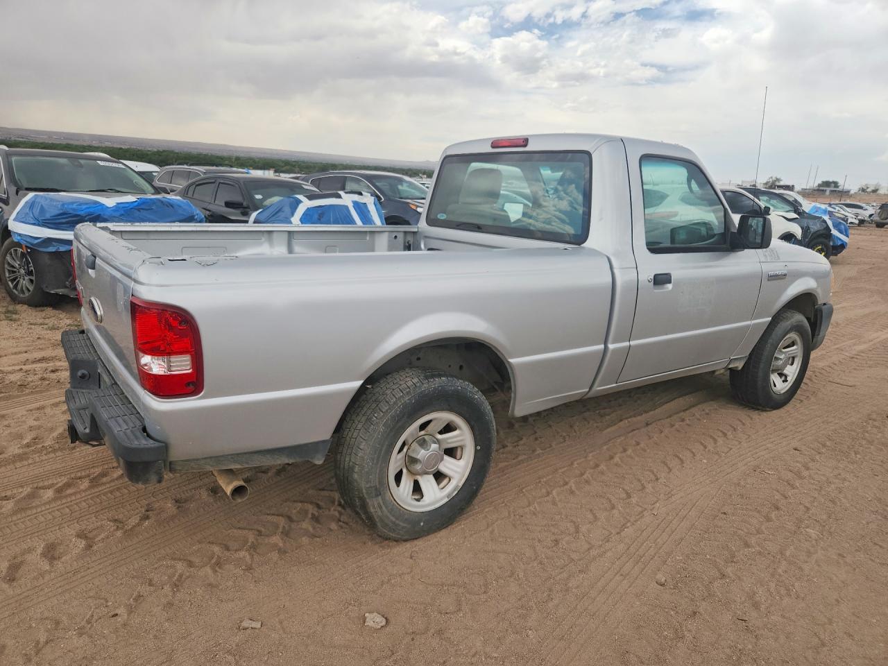 2010 Ford Ranger Silver vin: 1FTKR1AD4APA69059
