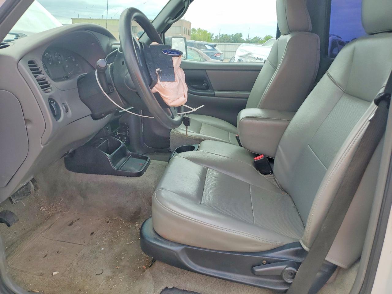 2011 Ford Ranger Белый vin: 1FTKR1AD4BPA24012