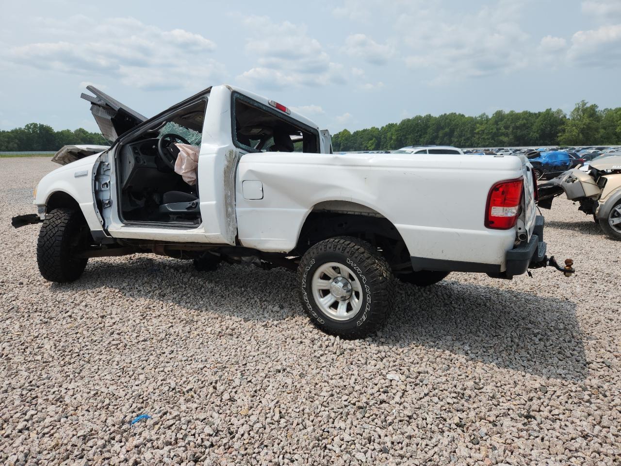 2010 Ford Ranger White vin: 1FTKR1AD5APA31100