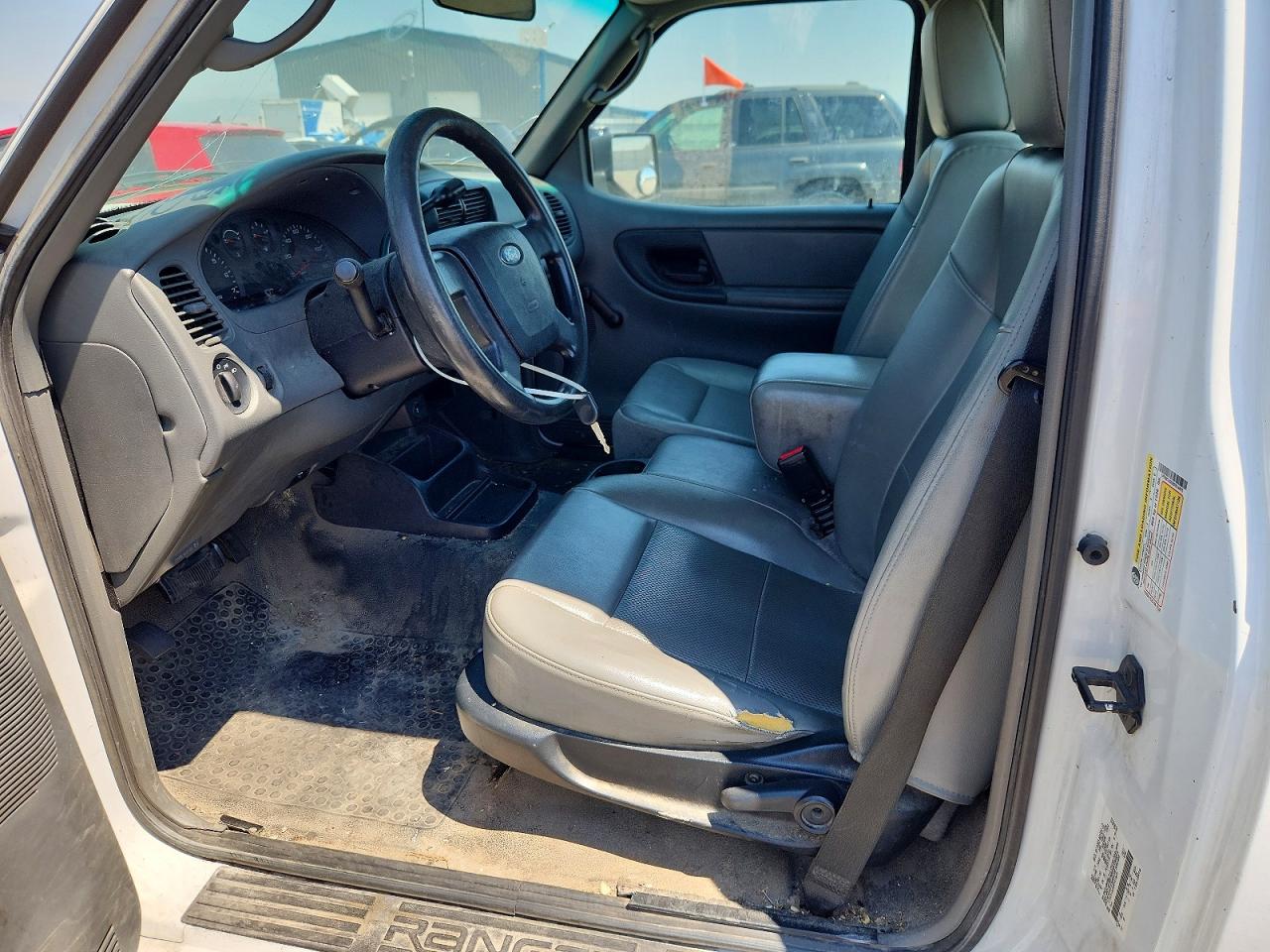 2011 Ford Ranger Белый vin: 1FTKR1AD5BPA14475