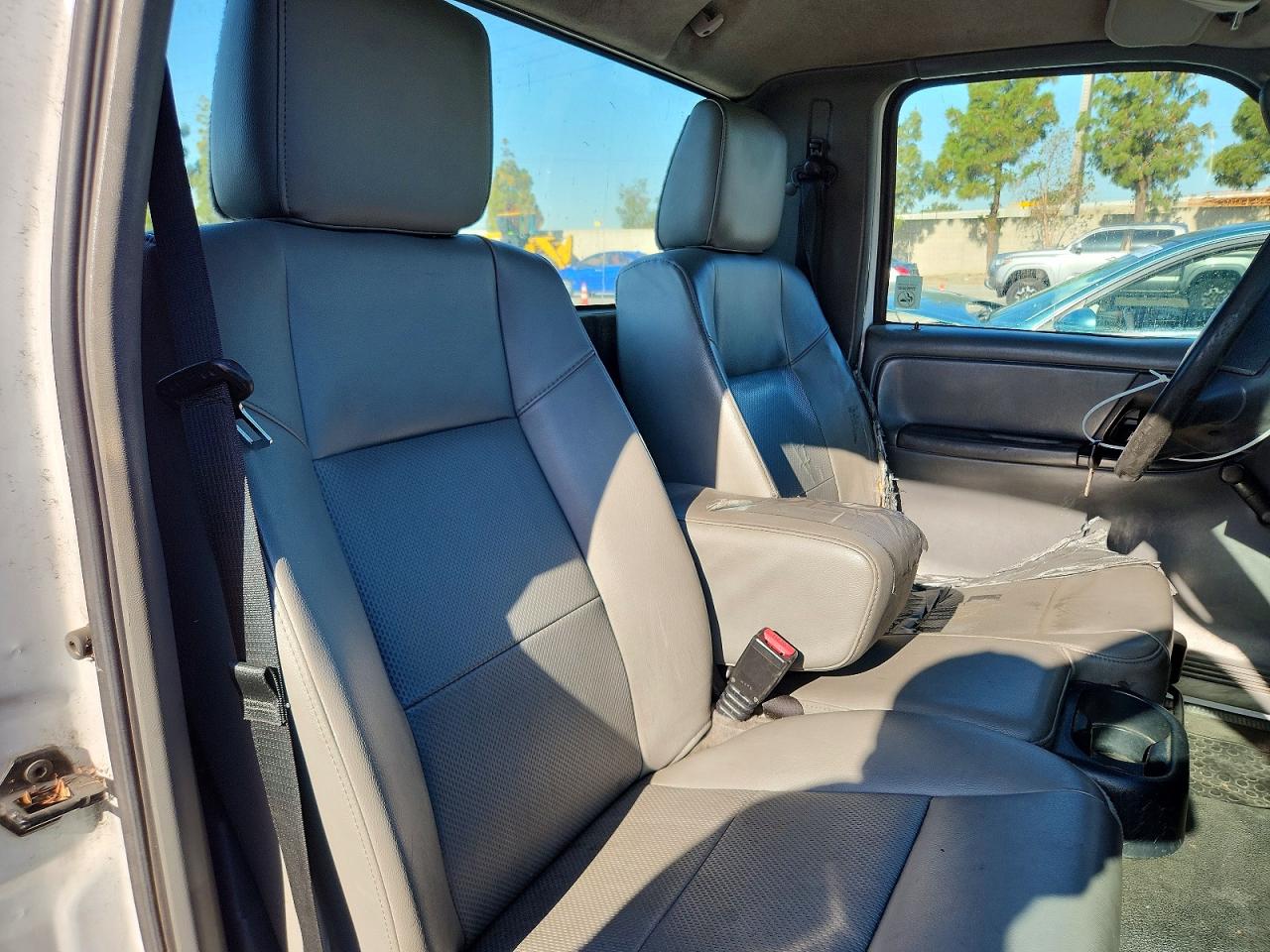 2011 Ford Ranger White vin: 1FTKR1AD5BPA67855