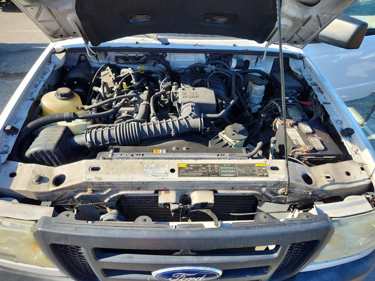 2011 Ford Ranger White vin: 1FTKR1AD5BPA67855