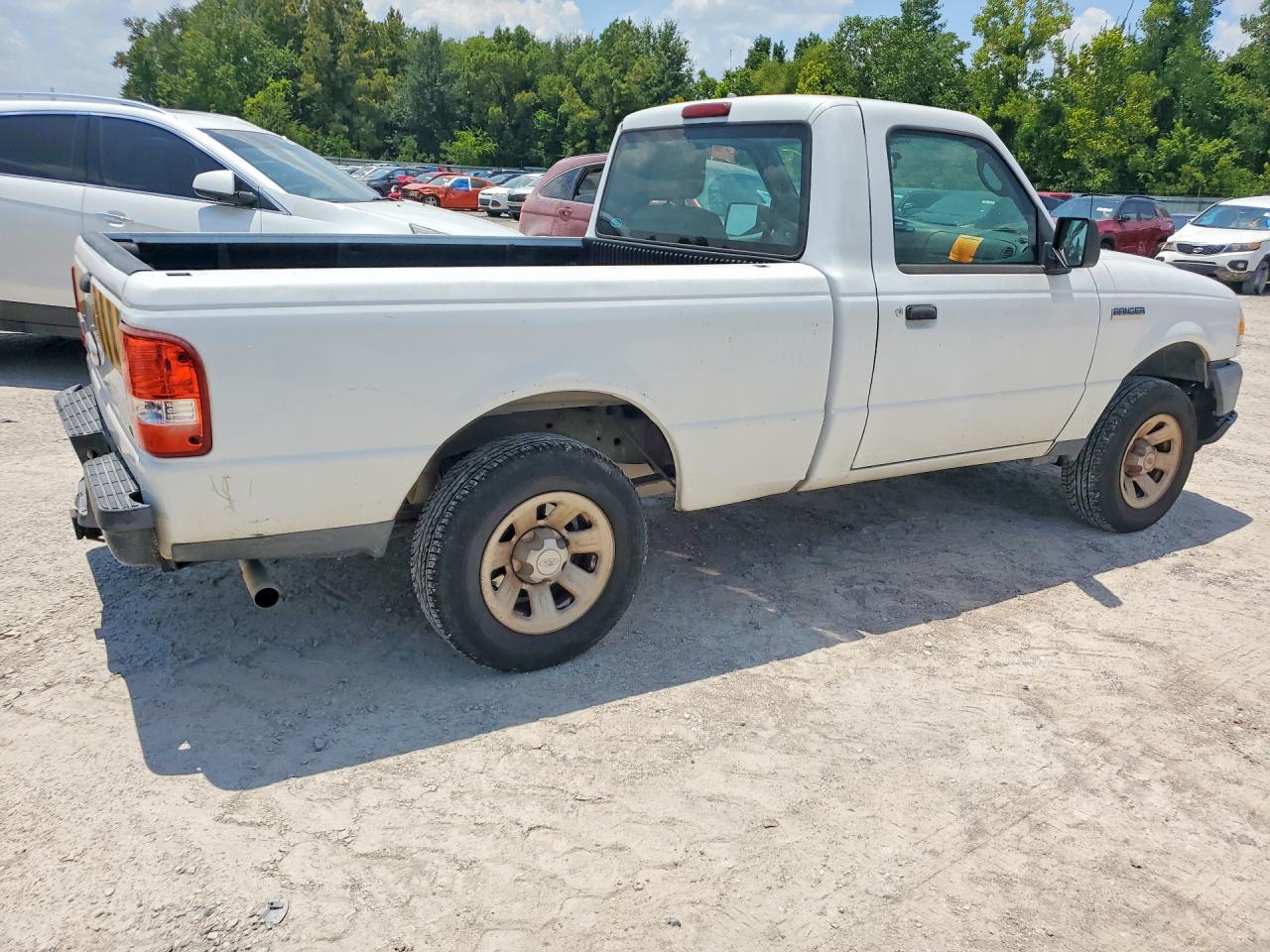 2011 Ford Ranger White vin: 1FTKR1AD5BPA98703