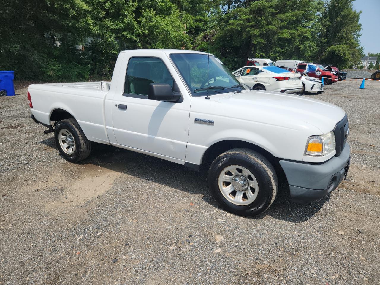 2010 Ford Ranger Белый vin: 1FTKR1AD6APA17433 Damage: Right Front Door, Chipped, 3