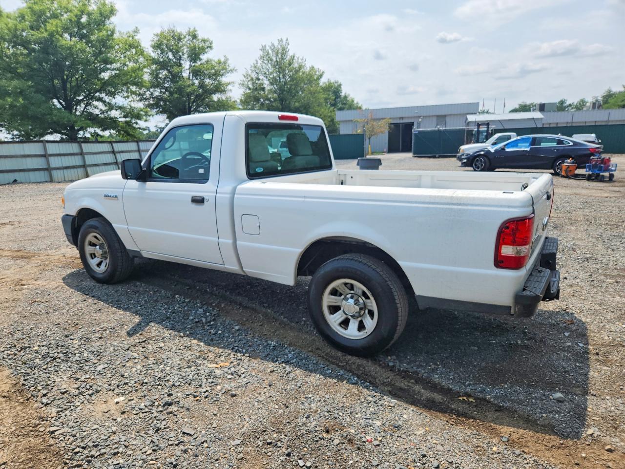 2010 Ford Ranger Белый vin: 1FTKR1AD6APA17433