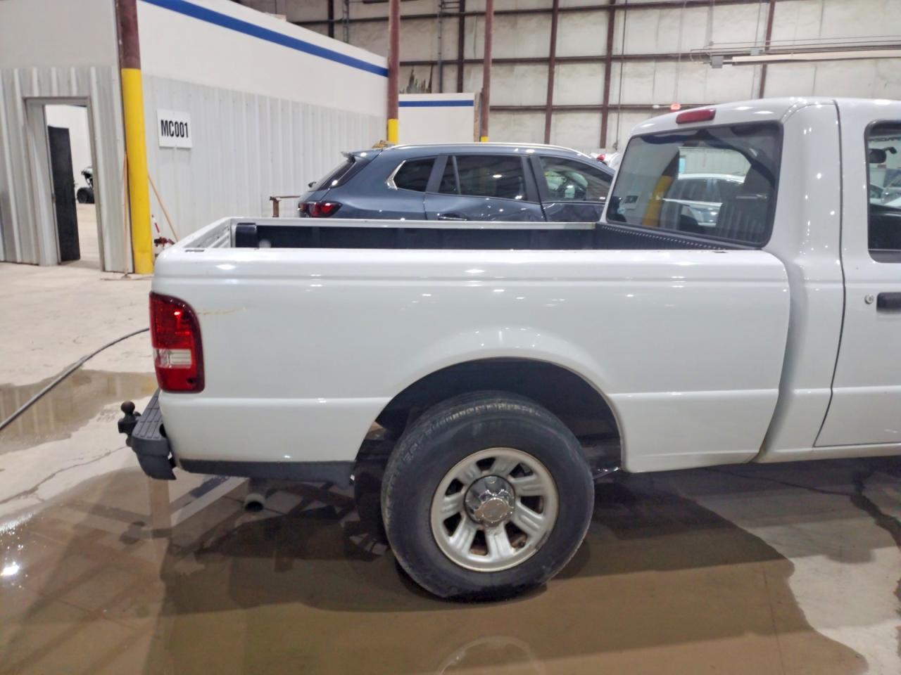 2010 Ford Ranger White vin: 1FTKR1AD6APA46494