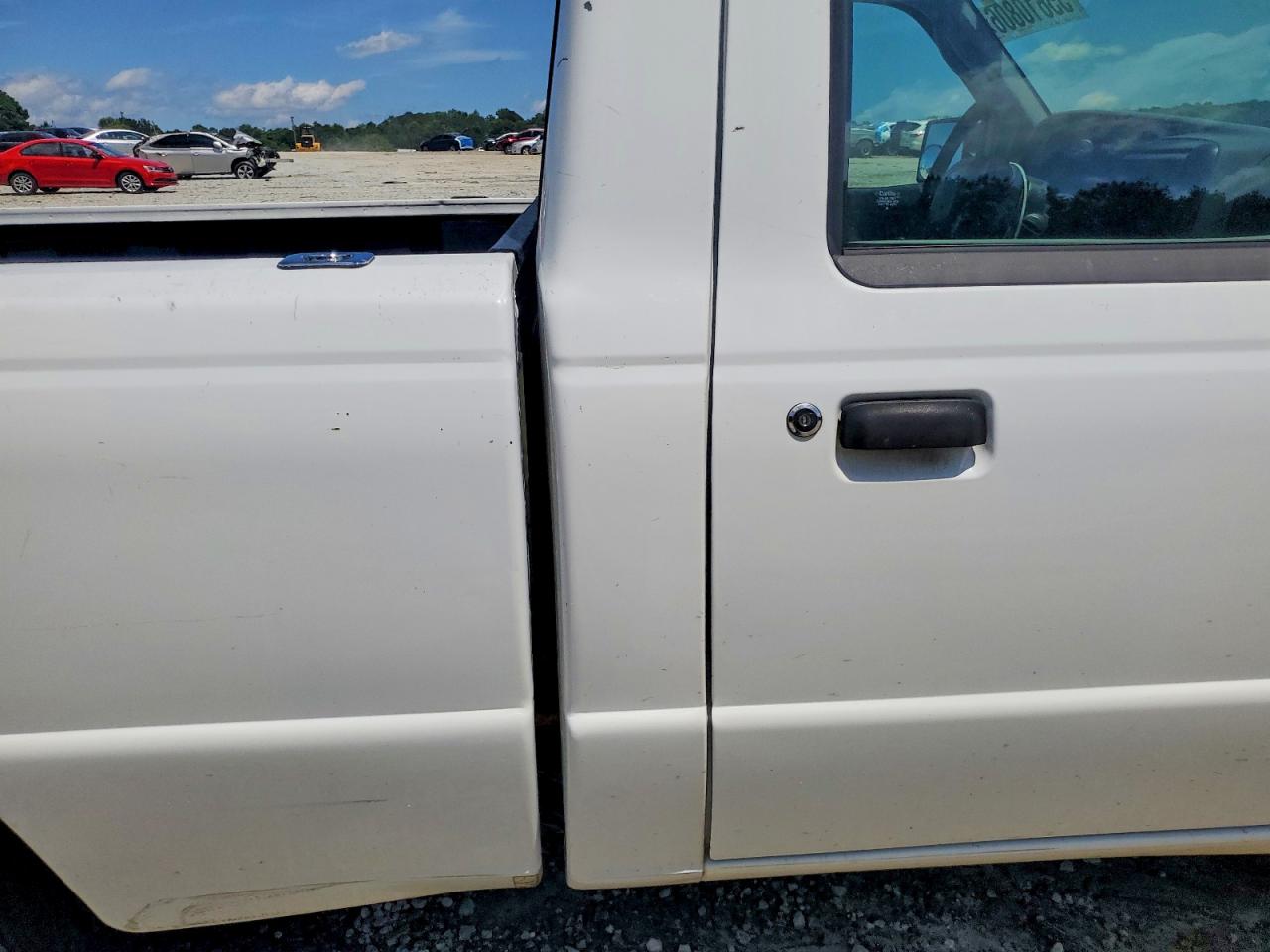 2011 Ford Ranger White vin: 1FTKR1AD6BPA33343