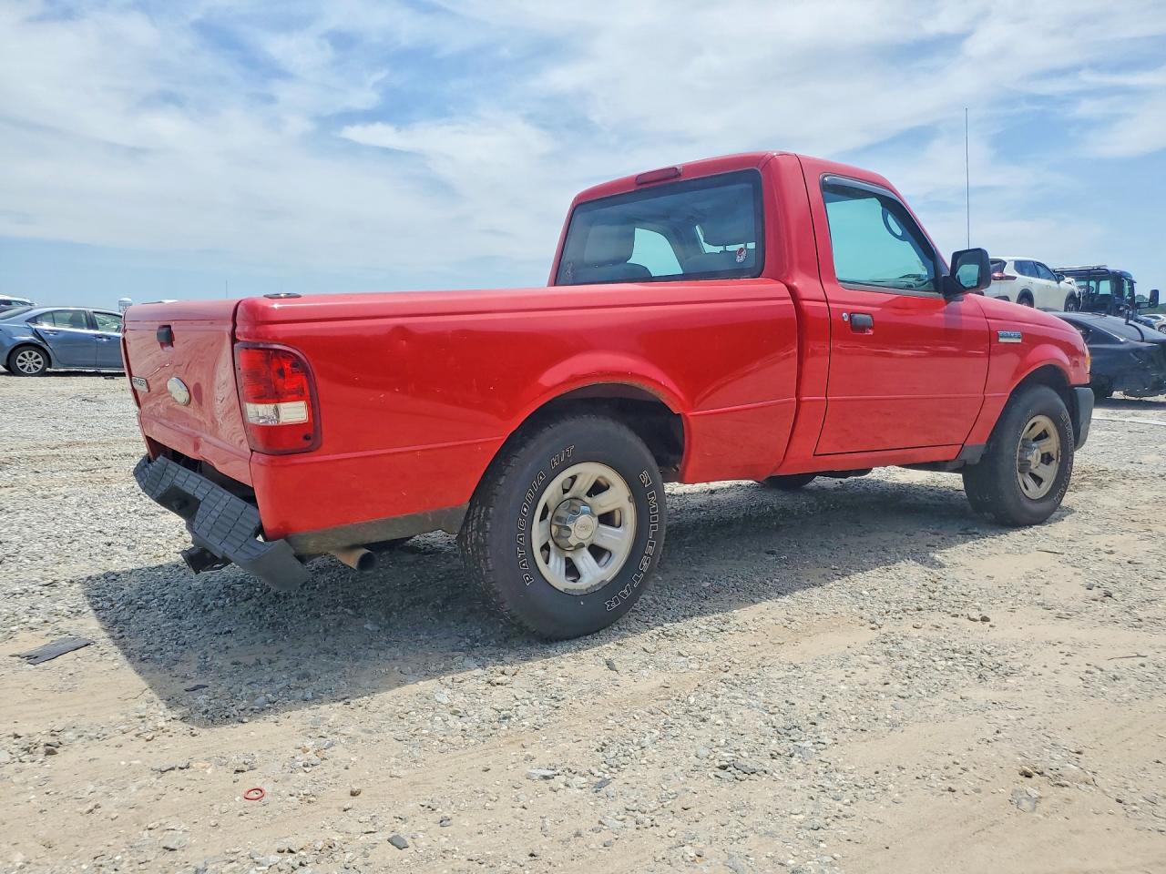 2010 Ford Ranger Red vin: 1FTKR1AD7APA08613