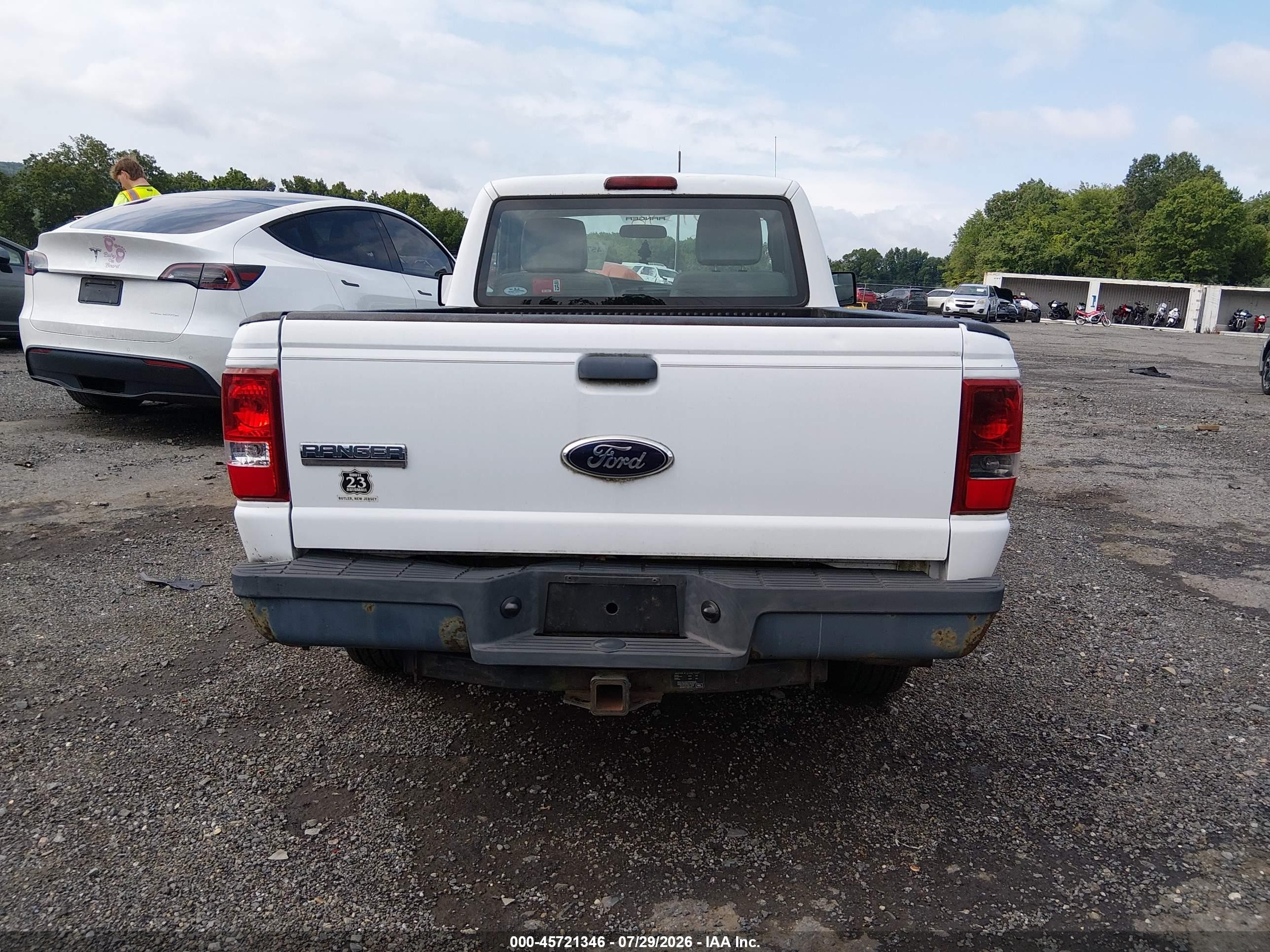2010 Ford Ranger Xl White vin: 1FTKR1AD7APA56371