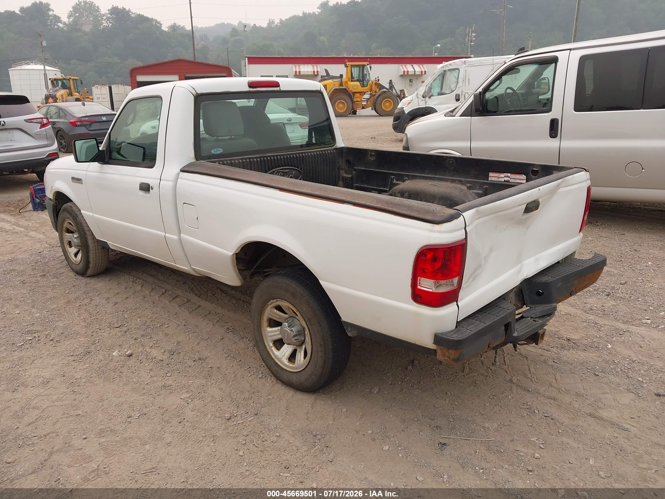 2011 Ford Ranger Xl White vin: 1FTKR1AD7BPA39622