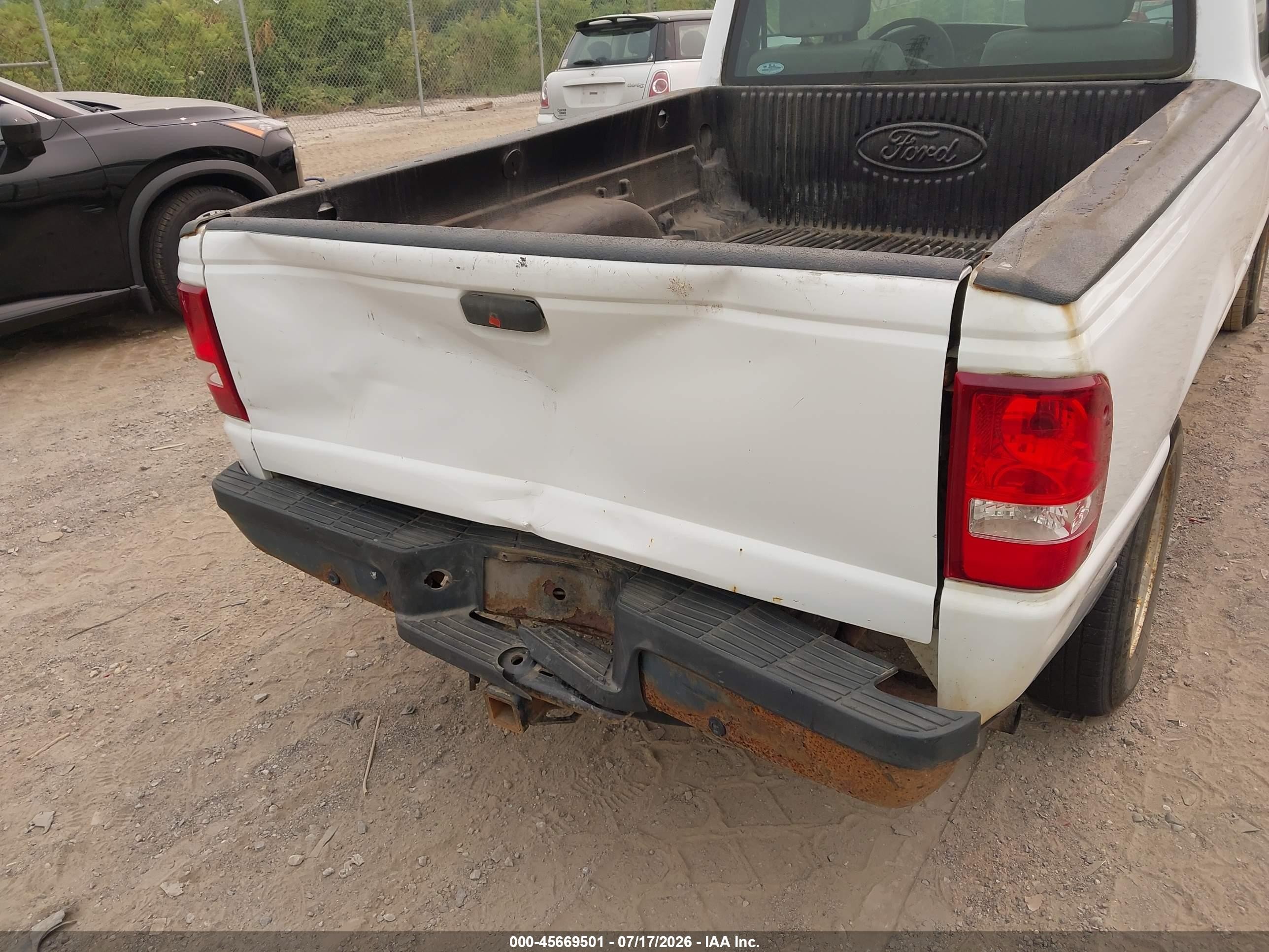 2011 Ford Ranger Xl White vin: 1FTKR1AD7BPA39622