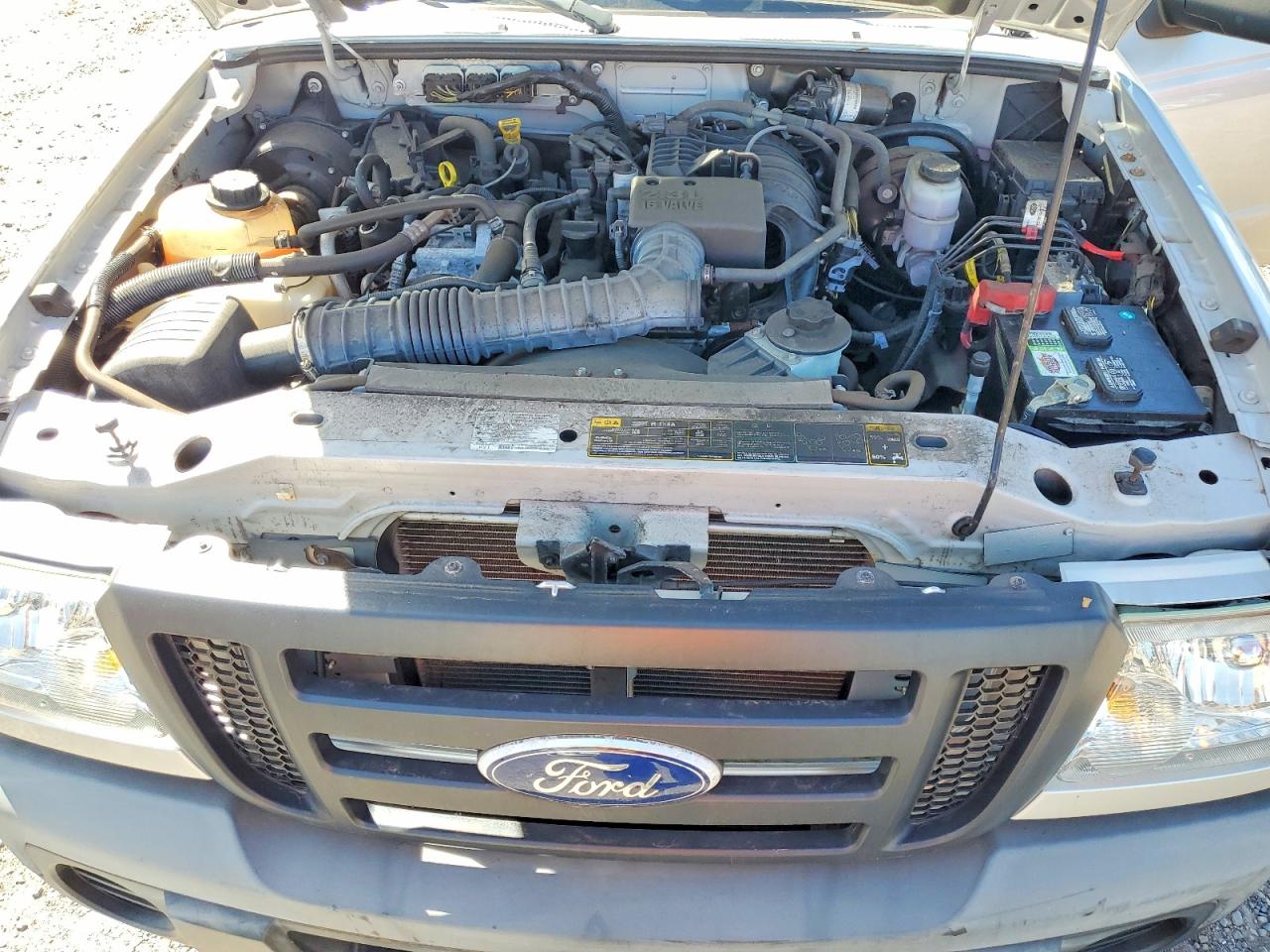 2011 Ford Ranger Silver vin: 1FTKR1AD7BPA47249