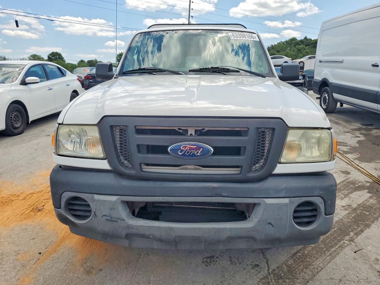 2011 Ford Ranger Белый vin: 1FTKR1AD7BPA62317