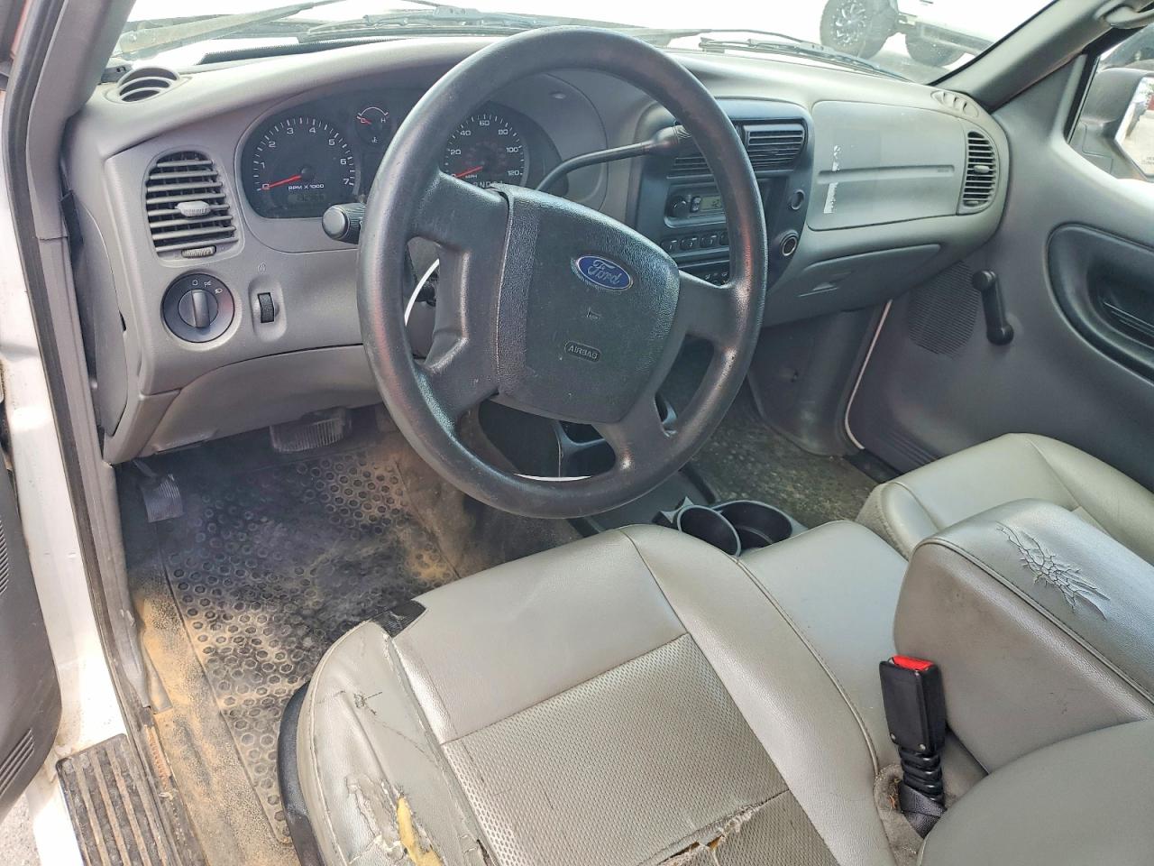 2011 Ford Ranger Белый vin: 1FTKR1AD7BPA62317