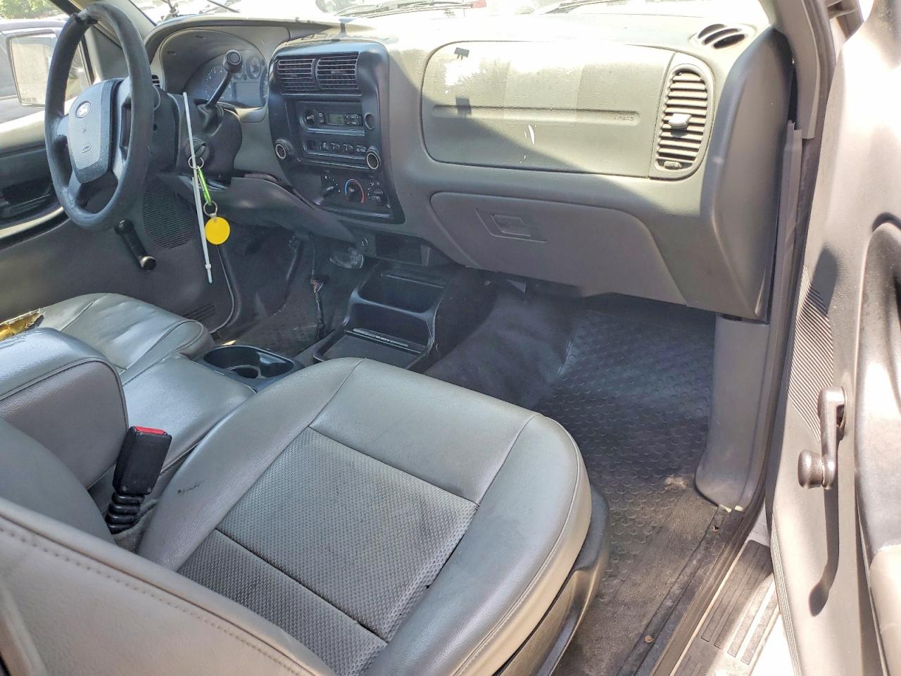 2011 Ford Ranger White vin: 1FTKR1AD7BPA72328