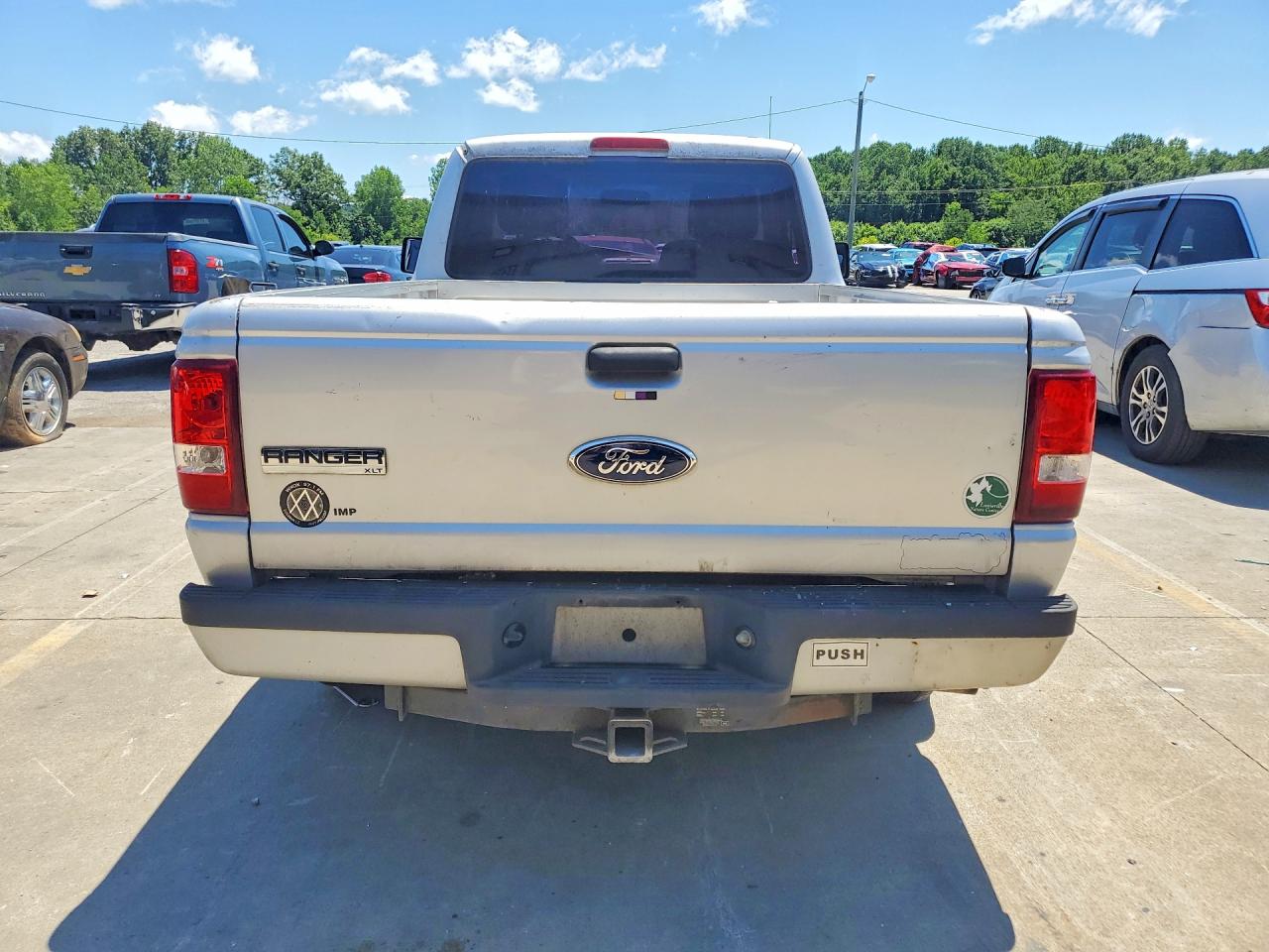 2011 Ford Ranger Silver vin: 1FTKR1AD7BPA77481