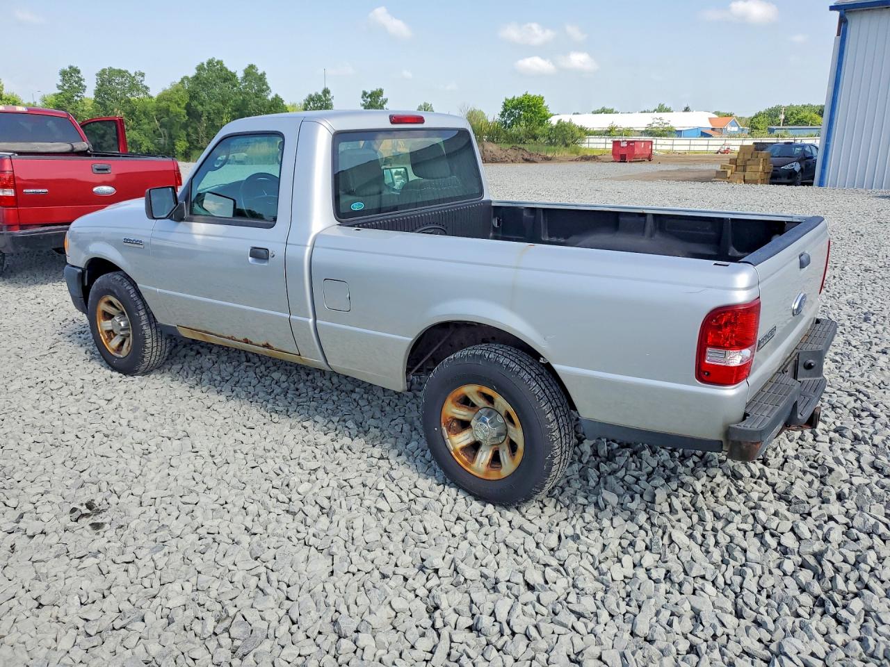 2011 Ford Ranger Silver vin: 1FTKR1AD7BPA85581