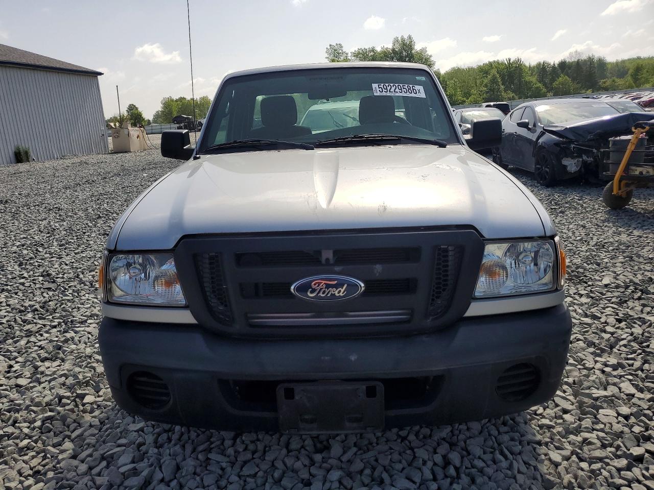 2011 Ford Ranger Silver vin: 1FTKR1AD7BPA85581